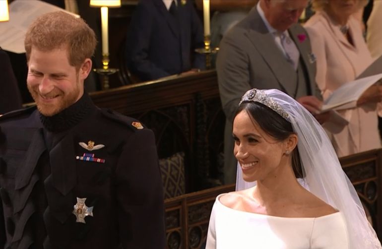 FOTO | Cine a creat rochia de mireasă a lui Meghan Markle