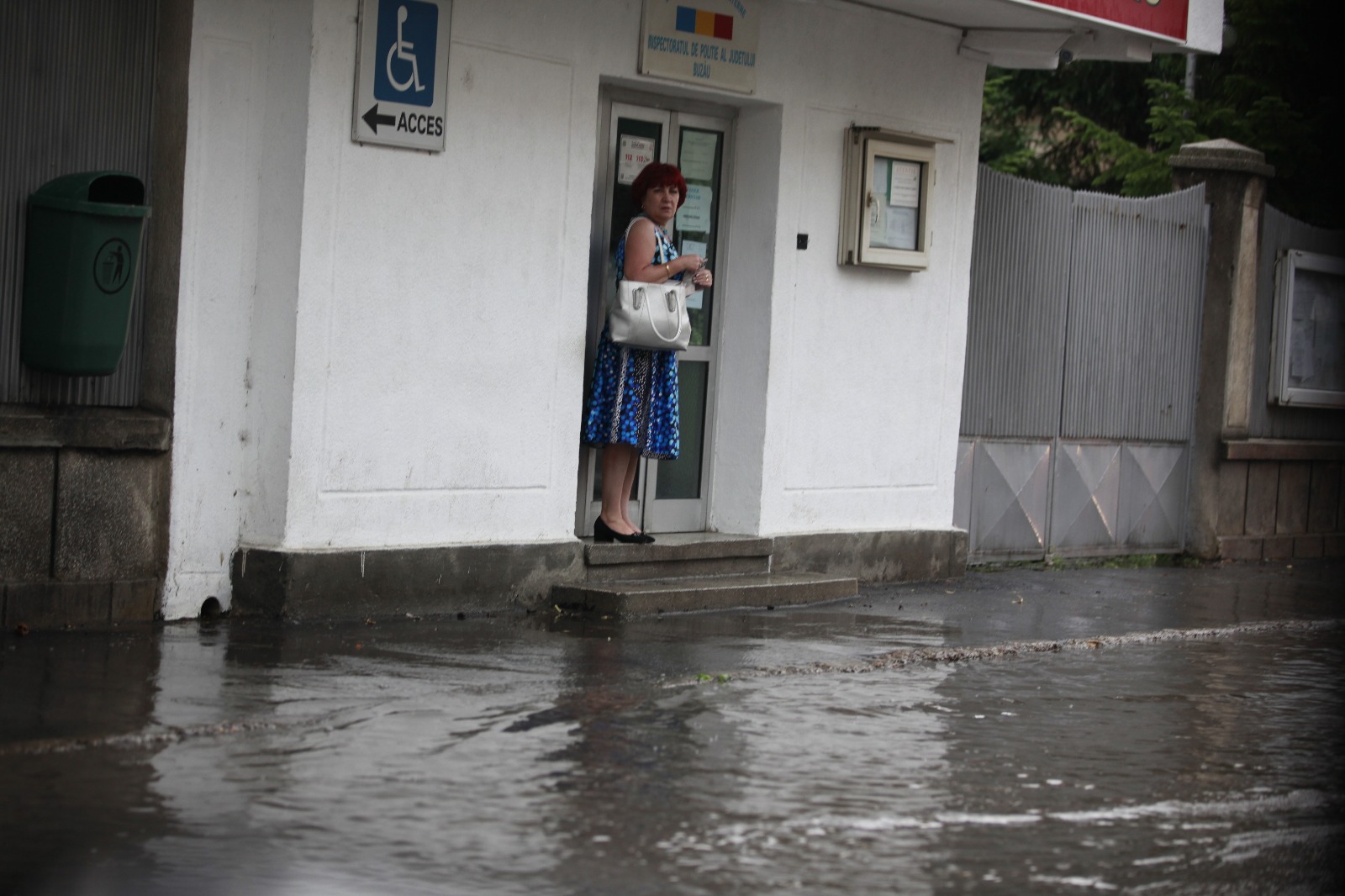 FOTO&VIDEO/ Inundații în municipiul Buzău, din cauza unei ploi torențiale care a durat o oră și jumătate