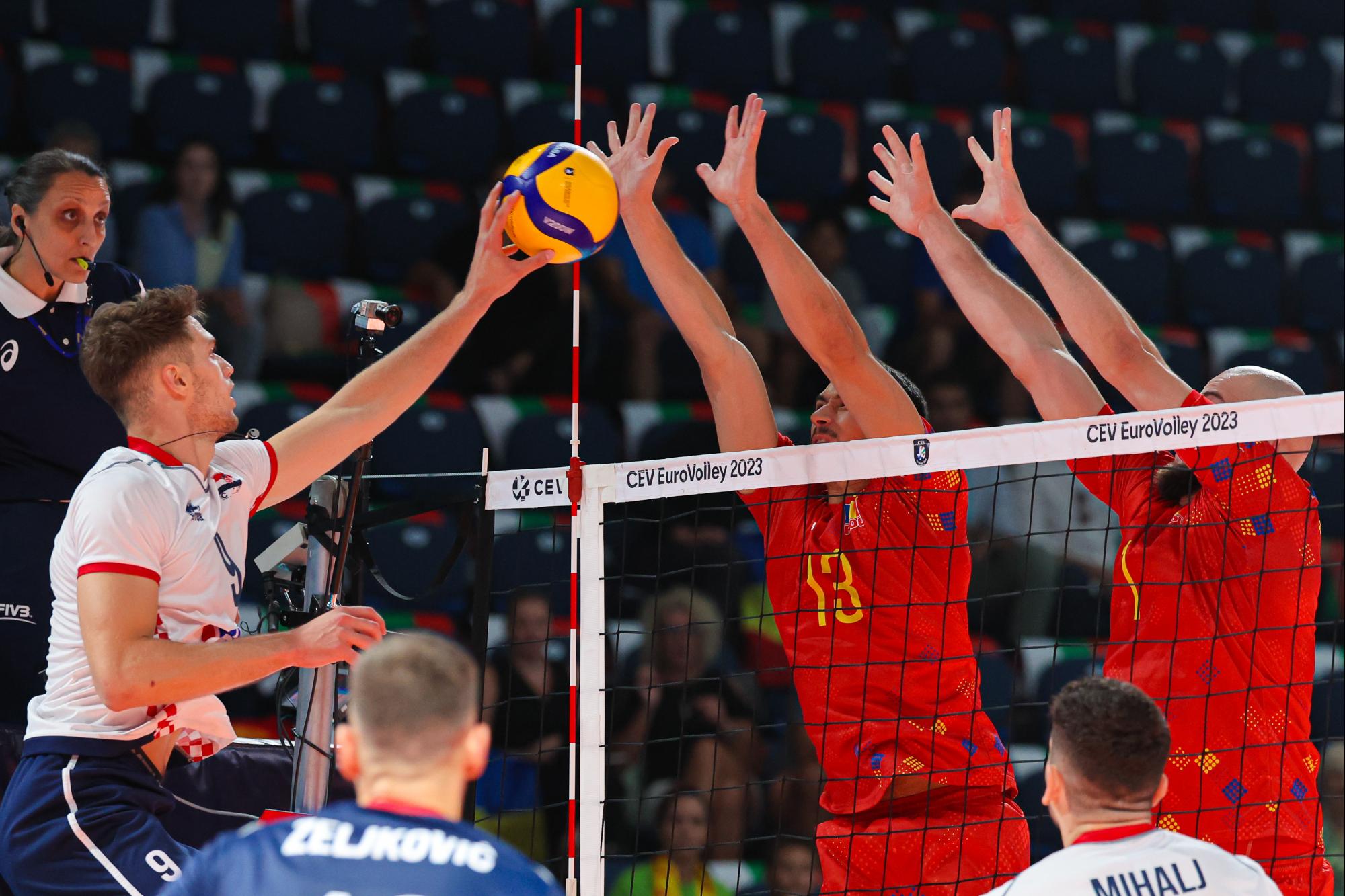 Tricolorii s-au calificat în sferturile Campionatului European de volei, după ce au învins dramatic Croația