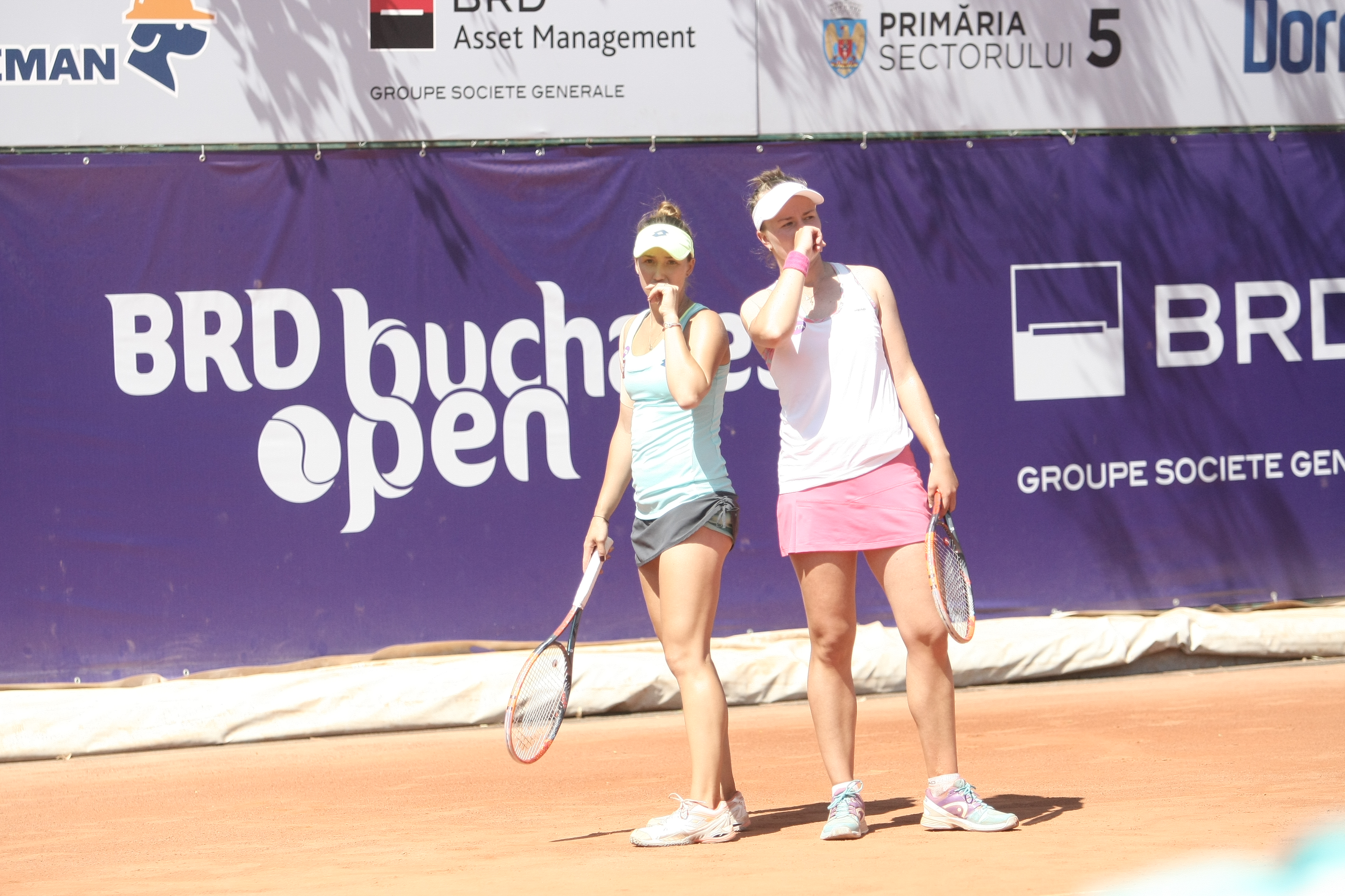 Openul de tenis al României. Halep s-a calificat în finală, după un meci agonizant. Alexandra Cadanțu joacă și ea în ultimul act la dublu | LIVEBLOG și GALERIE FOTO