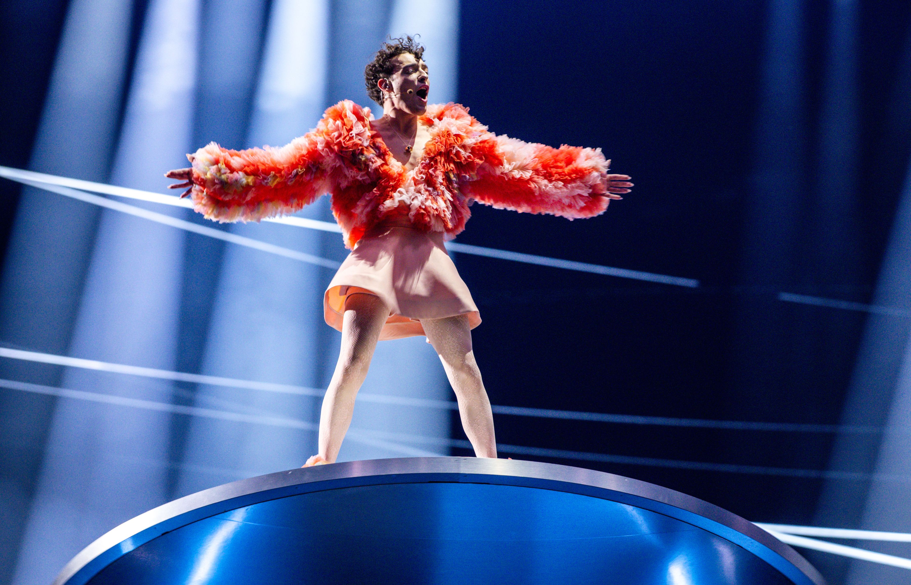 Elveția a câștigat Eurovision 2024. Cine este Nemo, artistul care a ridicat marele trofeu. Concursul, marcat anul acesta de tensiuni