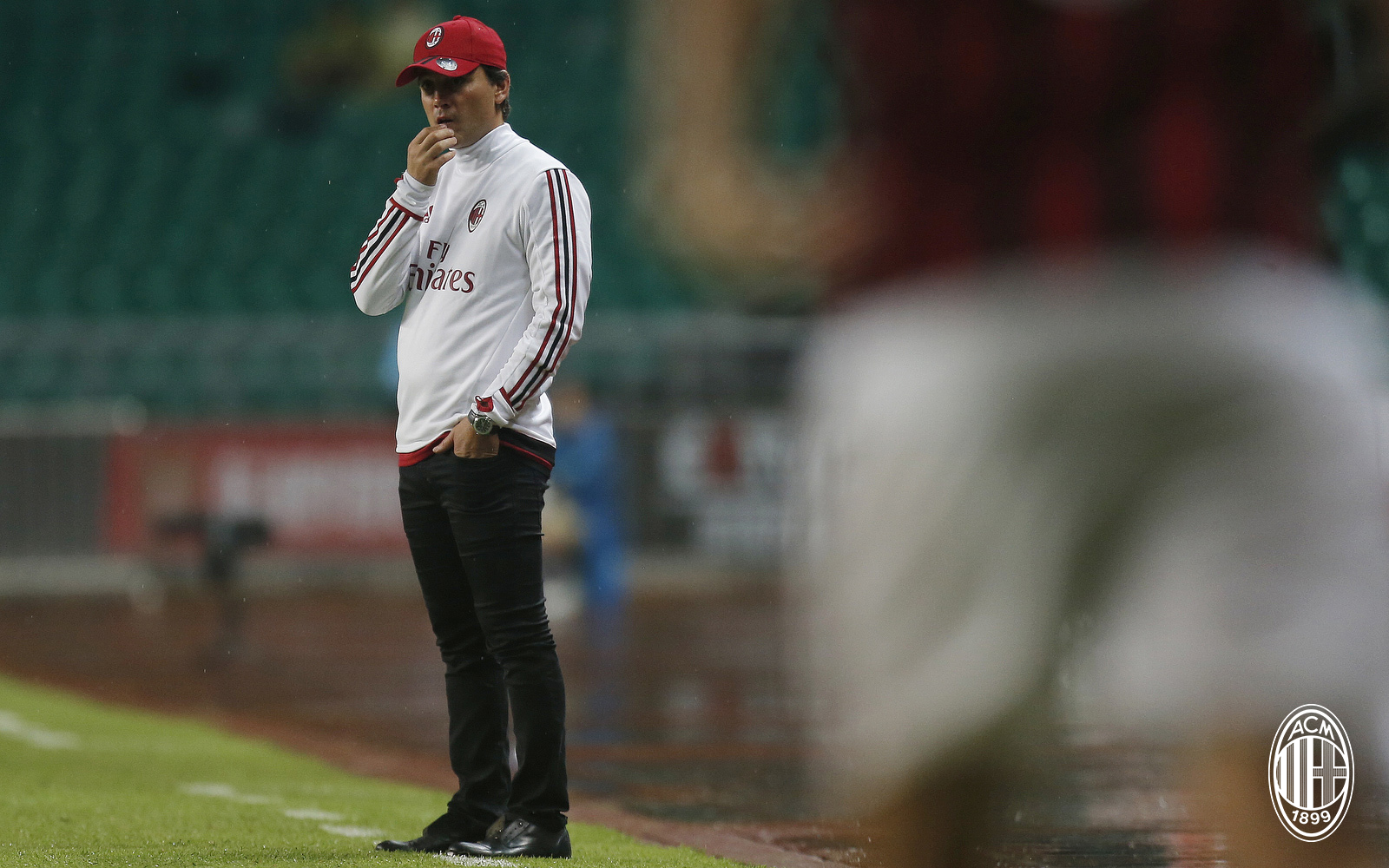AC Milan scârțâie înaintea dublei cu Craiova din Liga Europa: 1-3 cu Borussia Dortmund. Montella: ”Capul meu este la meciul cu Craiova” / GALERIE FOTO