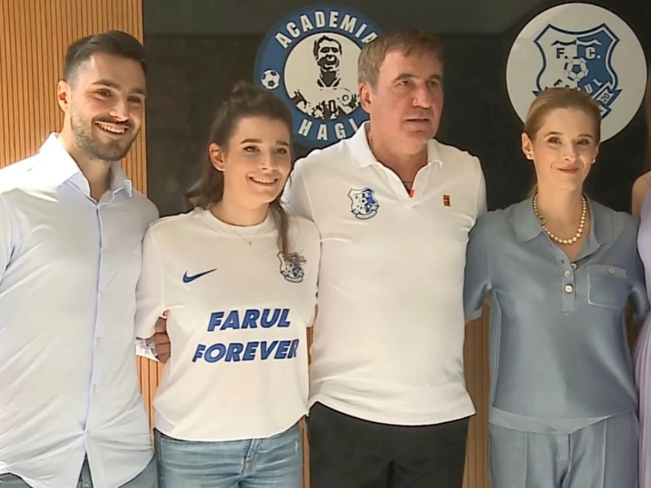 Kira Hagi se căsătorește astăzi cu Thomas Ferfelis. Sunt așteptați peste 1000 de invitați la nuntă