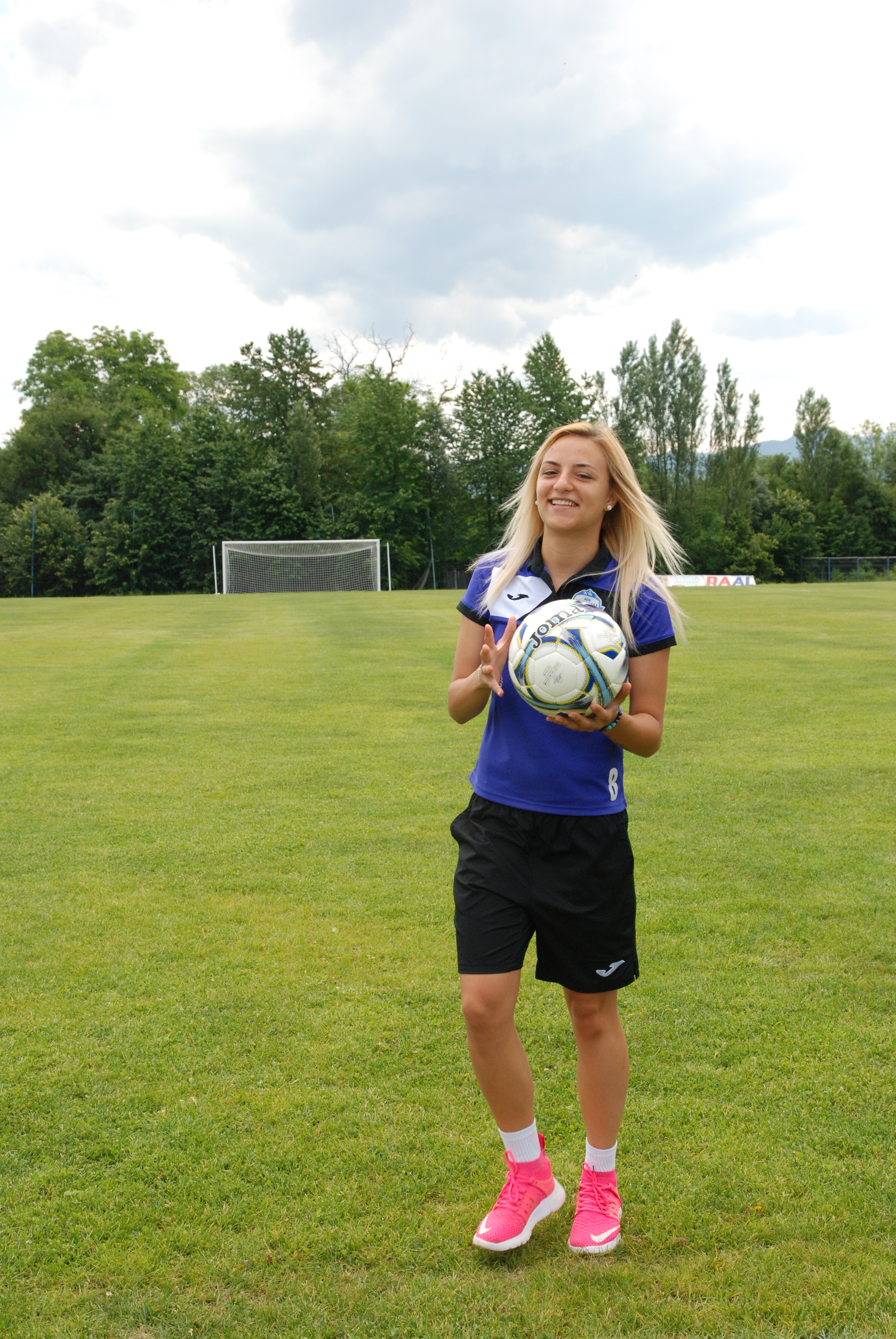 Cine sunt fetele de la Heniu Prundu Bârgăului, finalista Cupei României 2018 la fotbal feminin | FOTO
