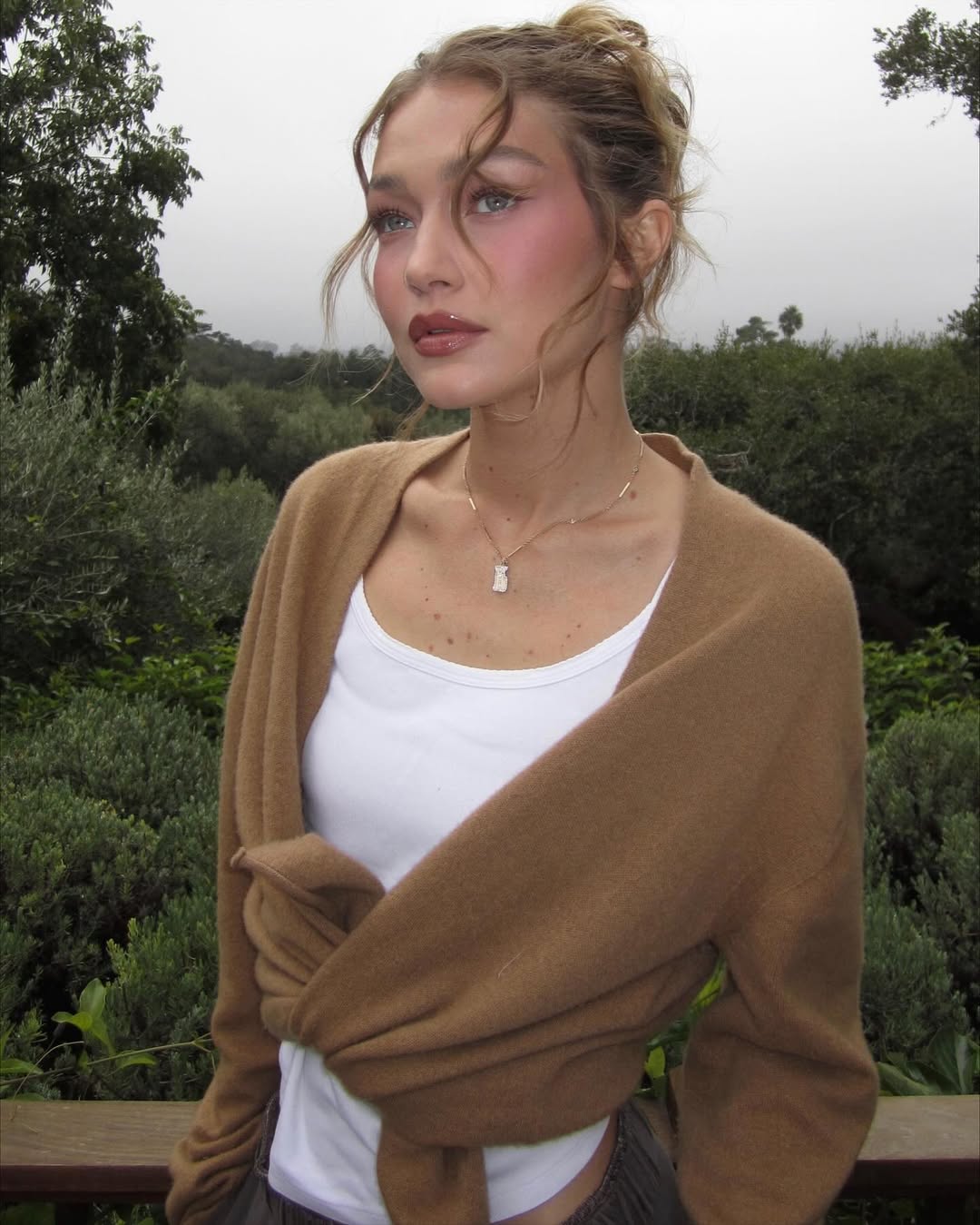 Actrița de la Kanal D comparată cu Gigi Hadid. Ce secrete de frumusețe are Nilsu Berfin Aktaș