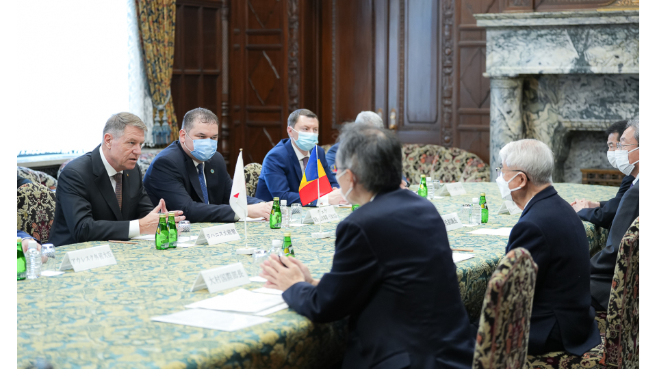 Klaus Iohannis a fost singurul care nu a purtat mască la întâlnirea cu oficialii Japoniei