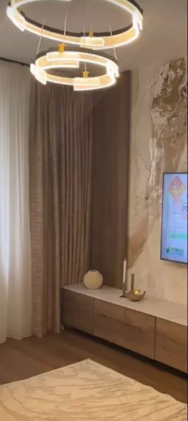 Imagini cu apartamentul din București al Claudiei Pătrășcanu. Ce planuri are cu noua locuință, în care nu se mută permanent