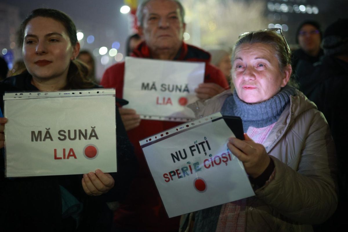 Generația Z, printre cei 4.000 de oameni prezenți în București la protestul pentru reformă în Justiție