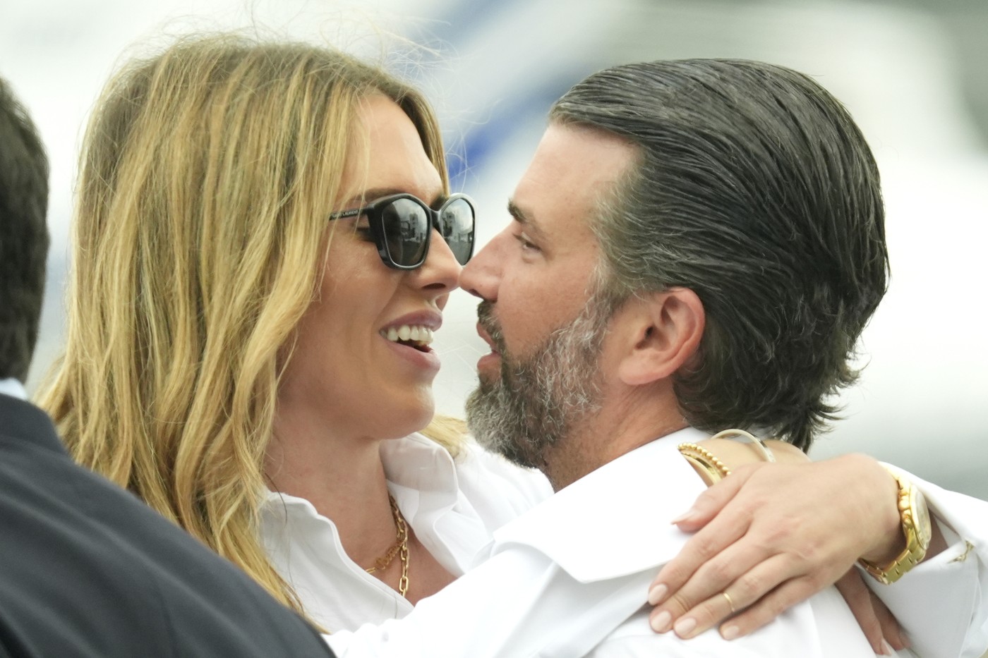 Donald Trump jr s-a logodit cu Bettina Anderson. Cine e viitoarea noră a președintelui Donald Trump
