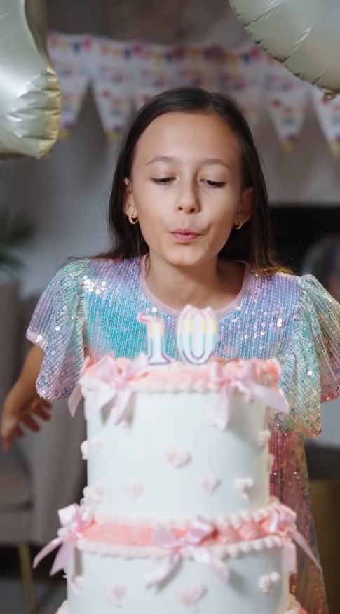 Andreea Bălan și-a sărbătorit fiica. Ella a împlinit 10 ani