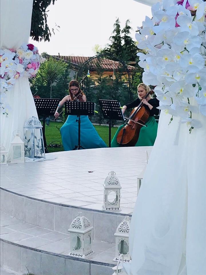 Andreea Berecleanu a fost nașă. Răpitoare la brațul soțului estetician | FOTO