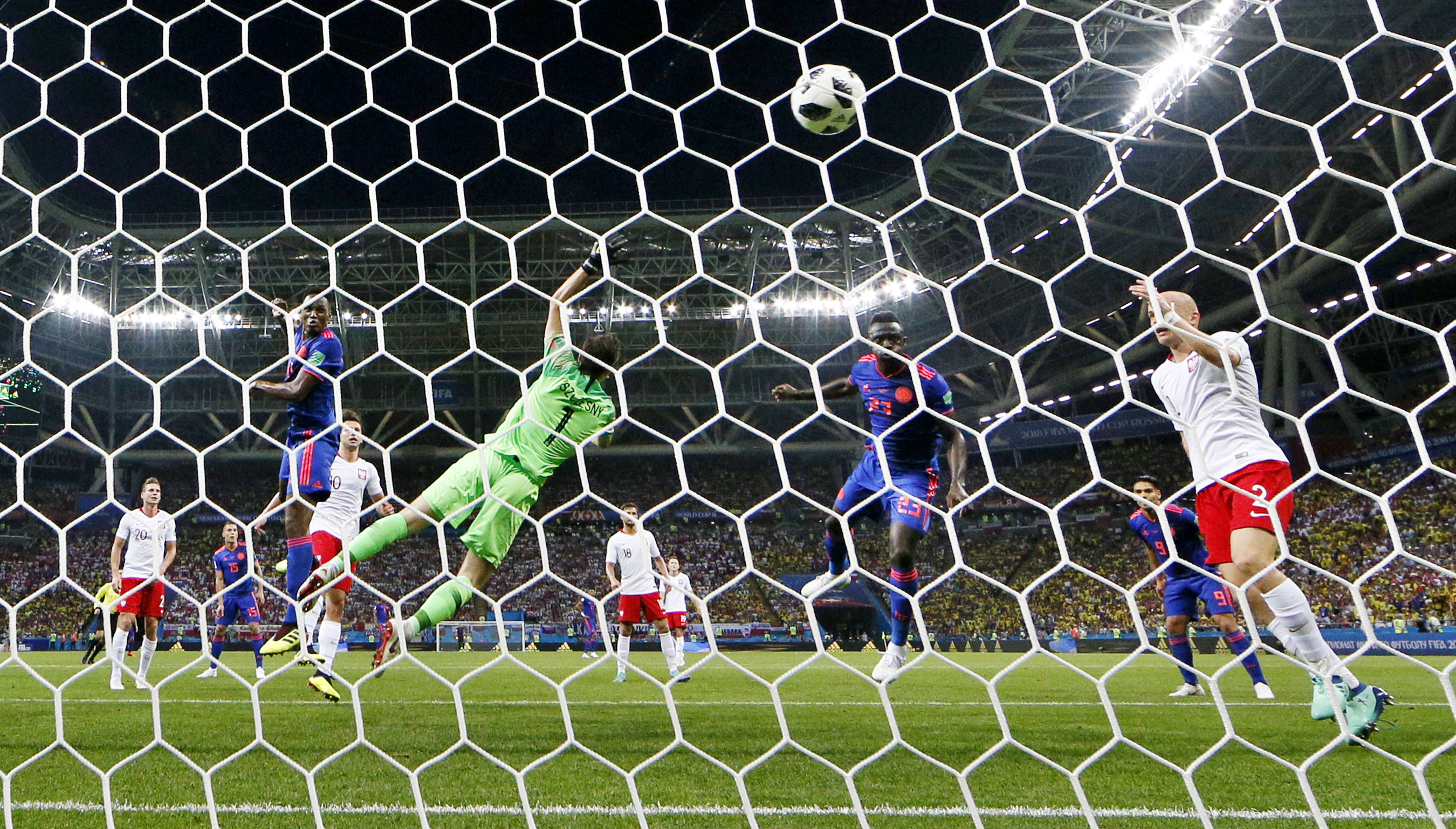 Polonia - Columbia 0-3, în grupa H de la Campionatul Mondial de fotbal Rusia 2018. LEȘIInații, eliminați | FOTO&VIDEO