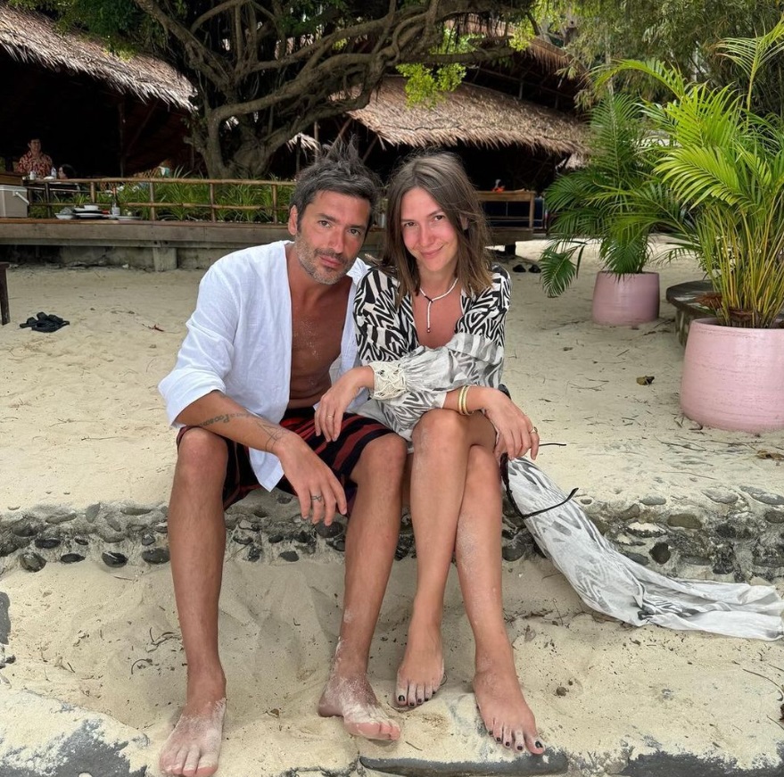 Imagini cu Adela Popescu în costum de baie, după ce a zis că e nemulțumită de silueta ei. Cum arată după ce a născut trei copii