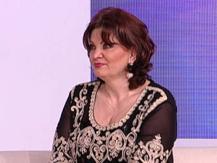 Gina Matache locuiește în aceeași casă cu fostul soț. Mama Deliei își dorește să își refacă viața cu un bărbat mai tânăr