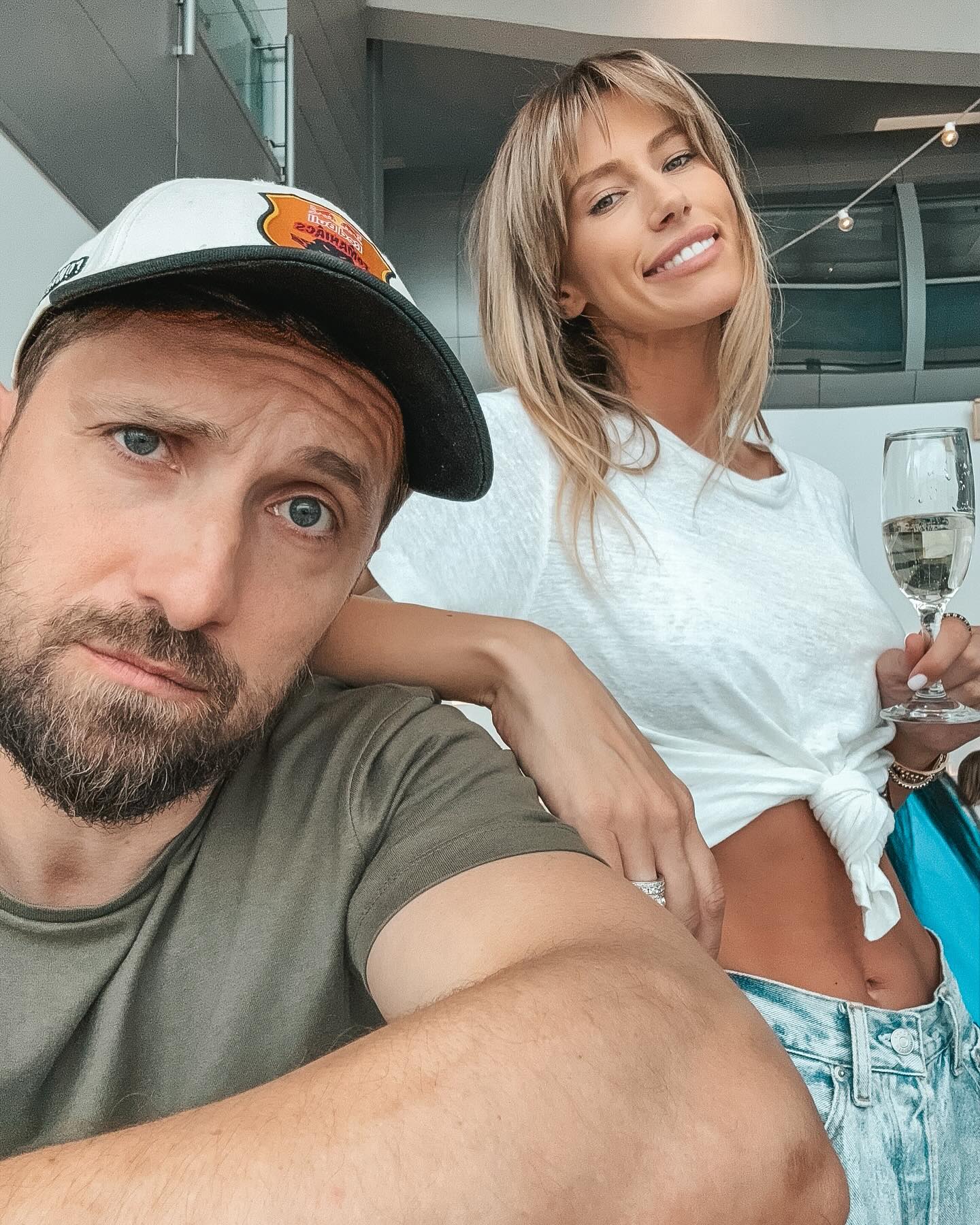 Ce se întâmplă în familia Gabrielei Prisăcariu și ce dezvăluire a făcut despre soțul ei, Dani Oțil. „Asta mă enervează”