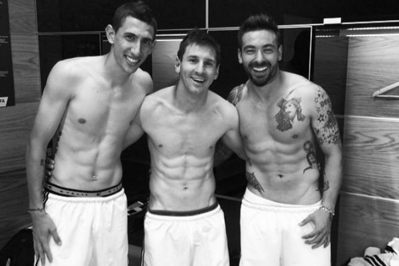 Denis Alibec are burtică. Atacantul Stelei mai are mult de tras pentru a-și face abdomen à la Ronaldo | GALERIE FOTO