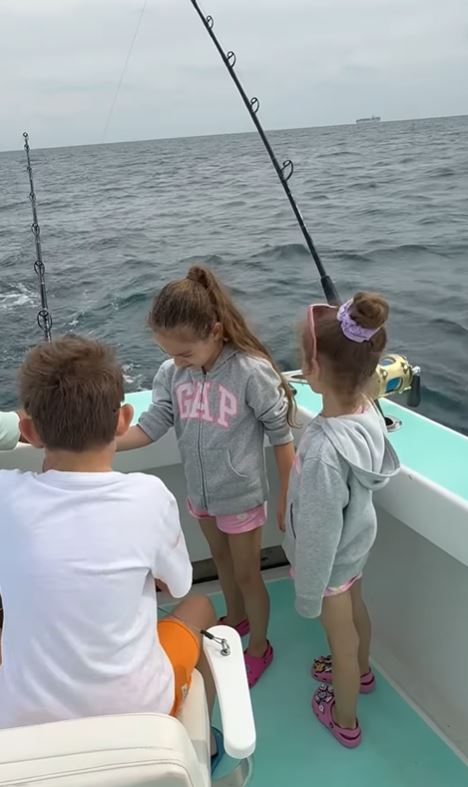 Valentina Pelinel, vacanță în Miami cu copiii. Motivul pentru care Cristi Borcea nu a mers cu ei