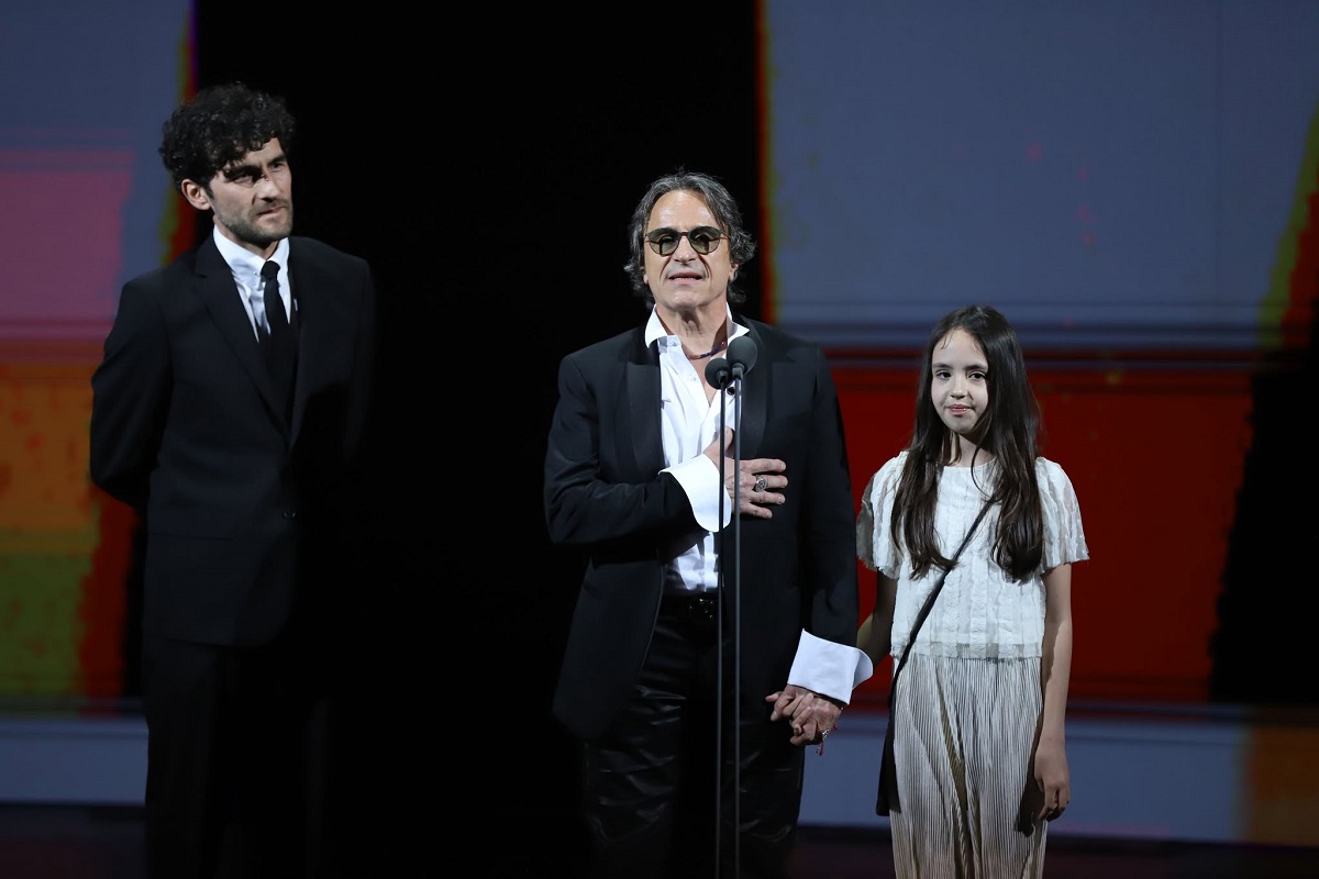 Oana Sîrbu, mesaj pentru Claudiu Bleonț, care și-a umilit fiica pe scena de la Premiile Gopo 2025: „Lumea urăște și judecă oricum, indiferent de orice”