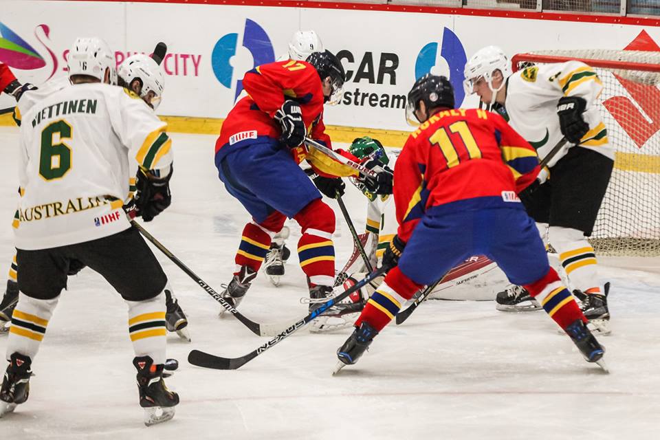 România a învins Spania și s-a calificat la Campionatul Mondial, Divizia I