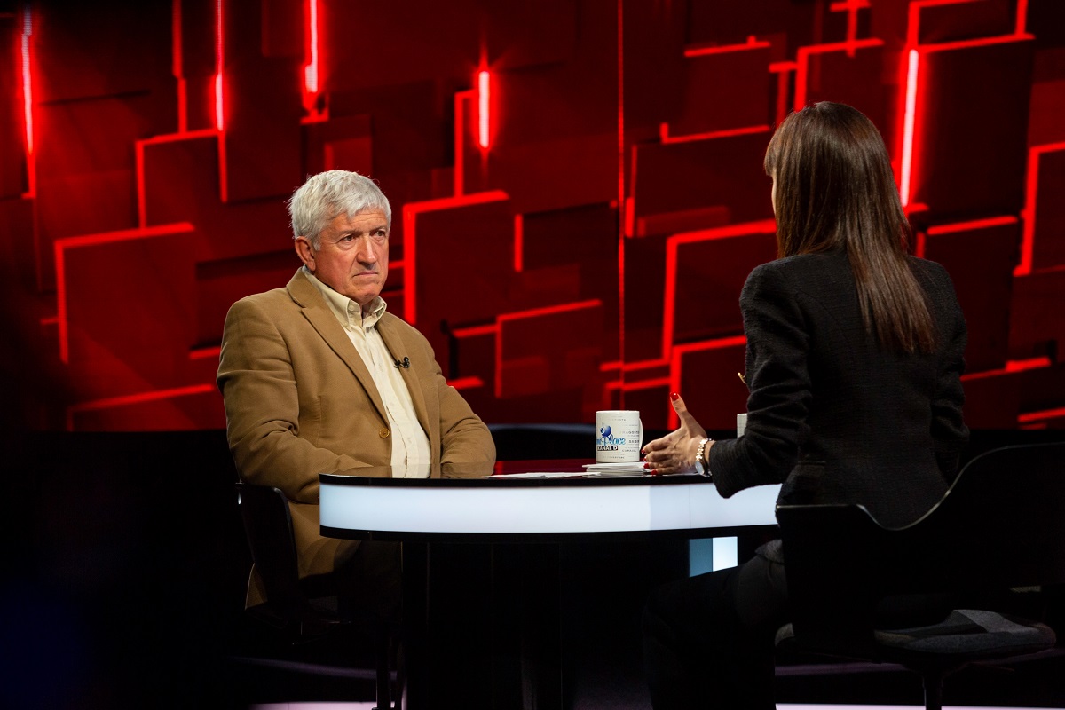 Mircea Diaconu a fost înmormântat cu onoruri militare, la Săftica. Emil Constantinescu, discurs în memoria regretatului actor