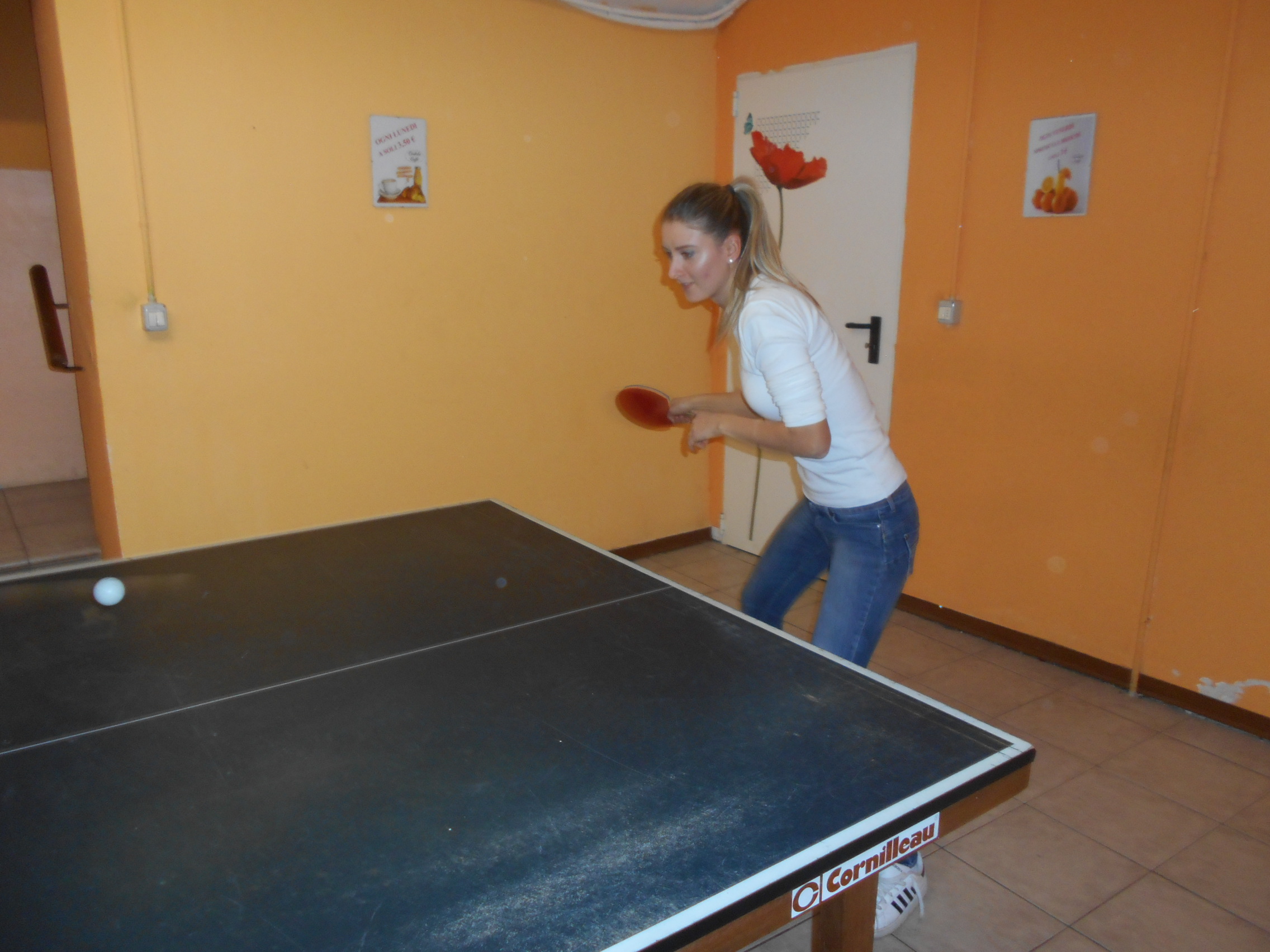 CRISTINA-I ȘMECHERIE! Fostă colegă cu Eliza Samara la CSȘ Constanța, a plecat la Bologna, unde și-a deschis o cafenea cu ștaif și unde antrenază copii la tenis de masă. A jucat ping-pong la propria nuntă / FOTO