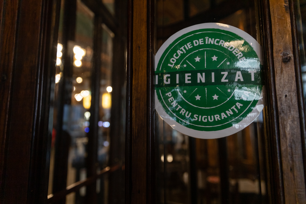 Restaurantele din București s-au redeschis după trei luni. Patron local: „Suntem foarte prudenți"
