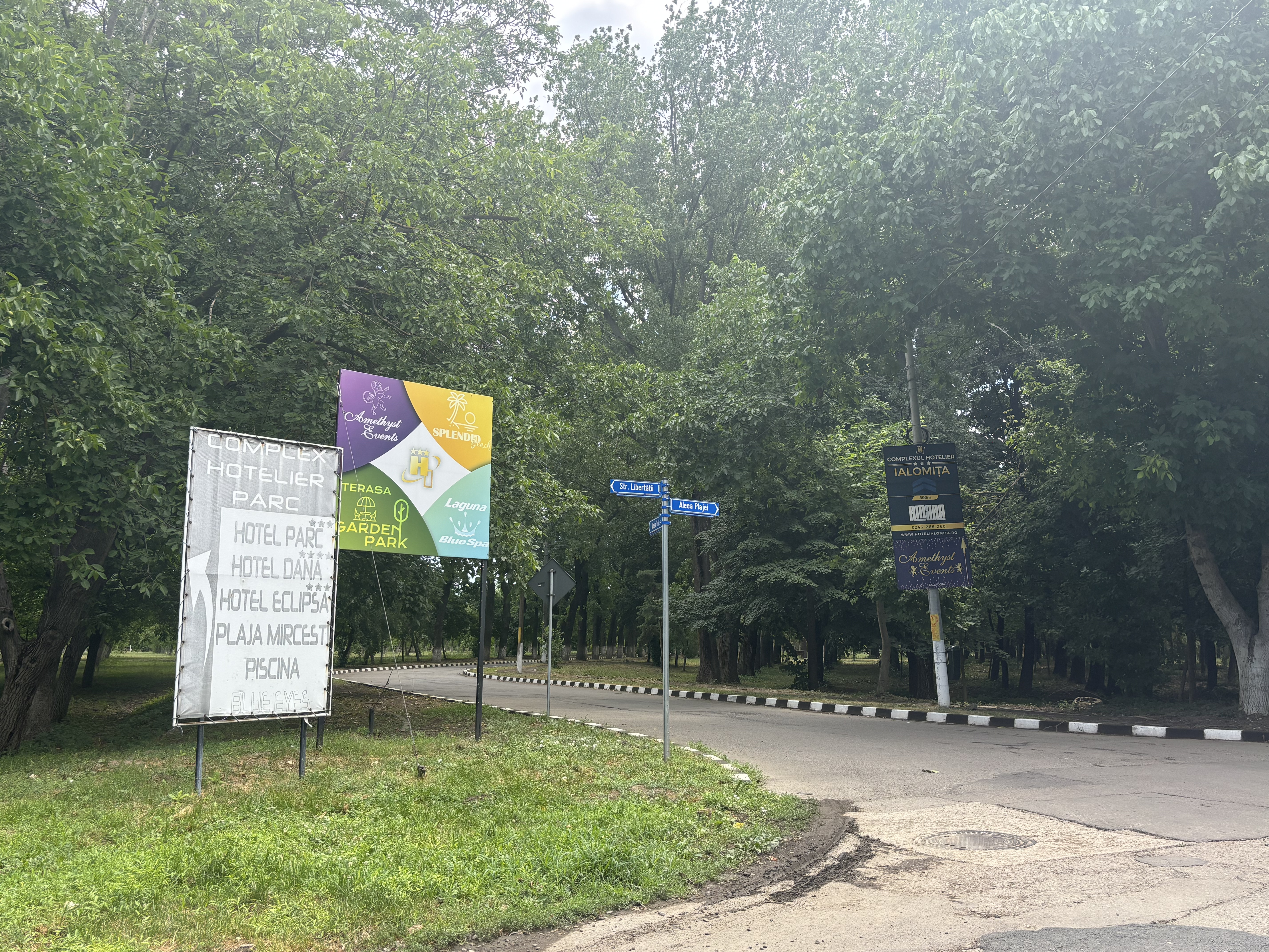 A venit vara/ Am bilete la Amara! Plutire ca la Marea Moartă, nămol ca la Techirghiol, ungere ca în Egipt, istoric ca la muzeu, ospătar ca la Hambar