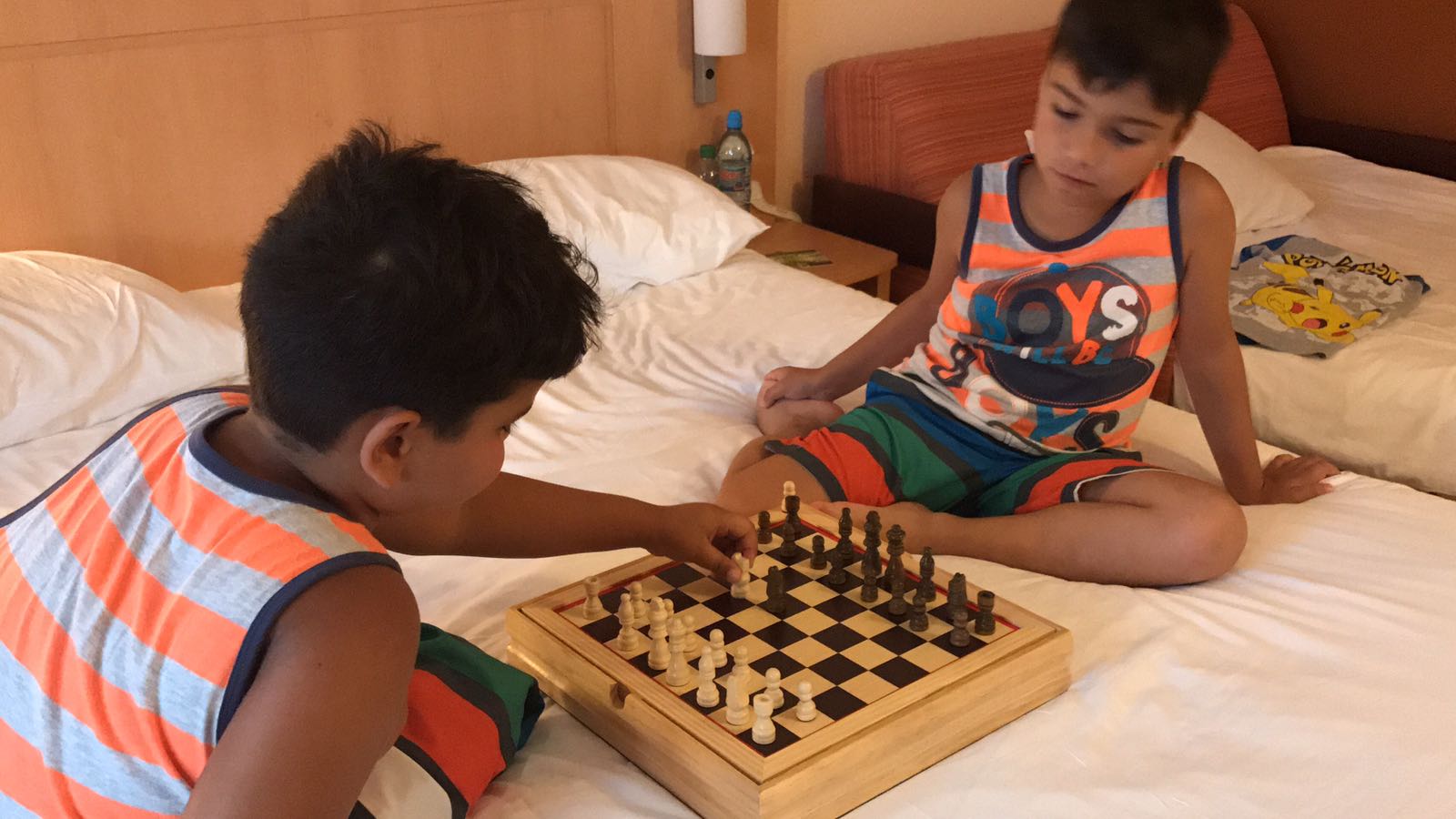 FOTO EXCLUSIV/ Silviu Prigoană, vacanță de 40 de zile cu cei doi băieți ai săi. I-a plimbat pe Eduard și Maximus prin toată Europa