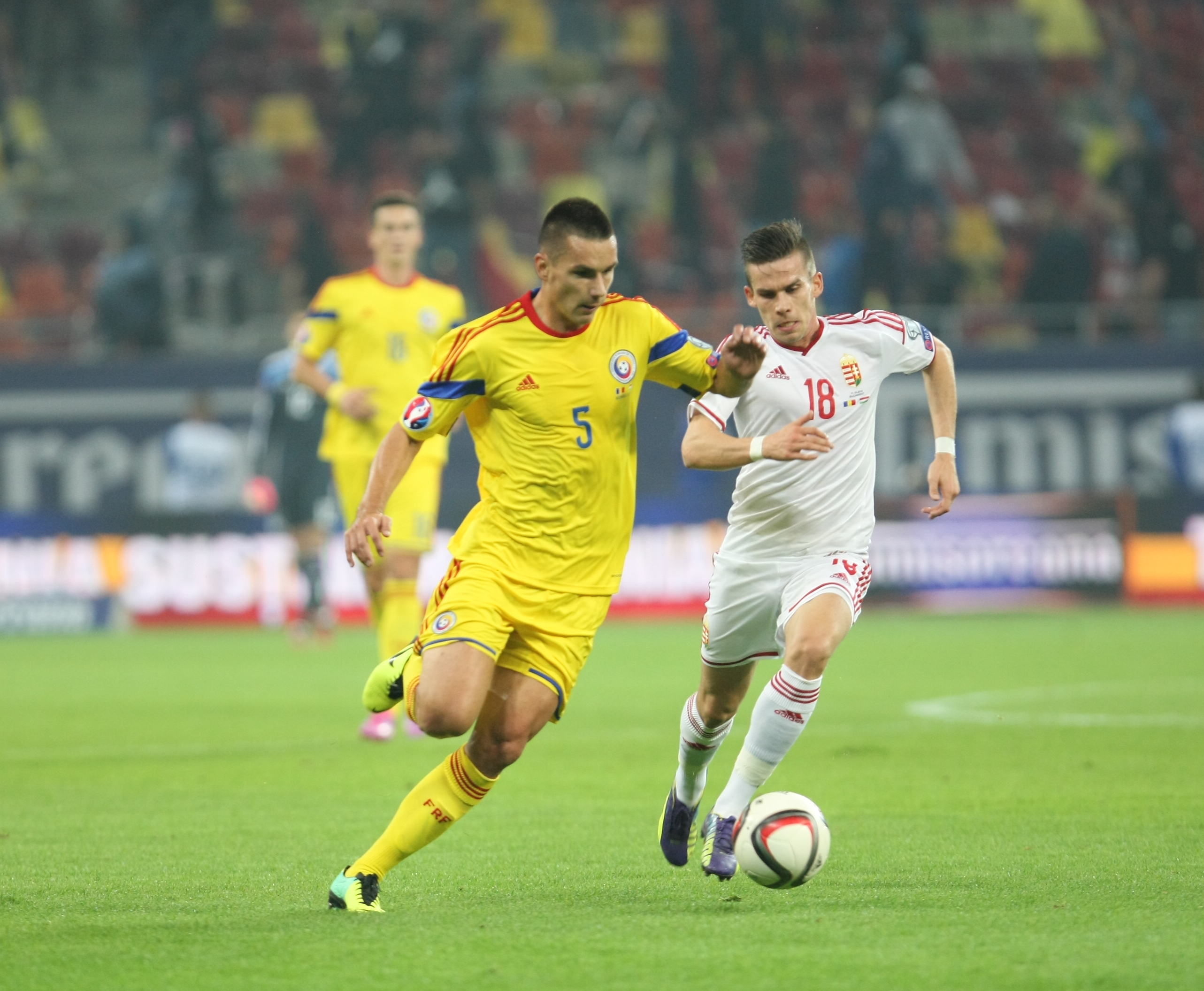LIVE BLOG / FOTO&VIDEO. MECIUL ANULUI, ROMÂNIA - UNGARIA 1-1