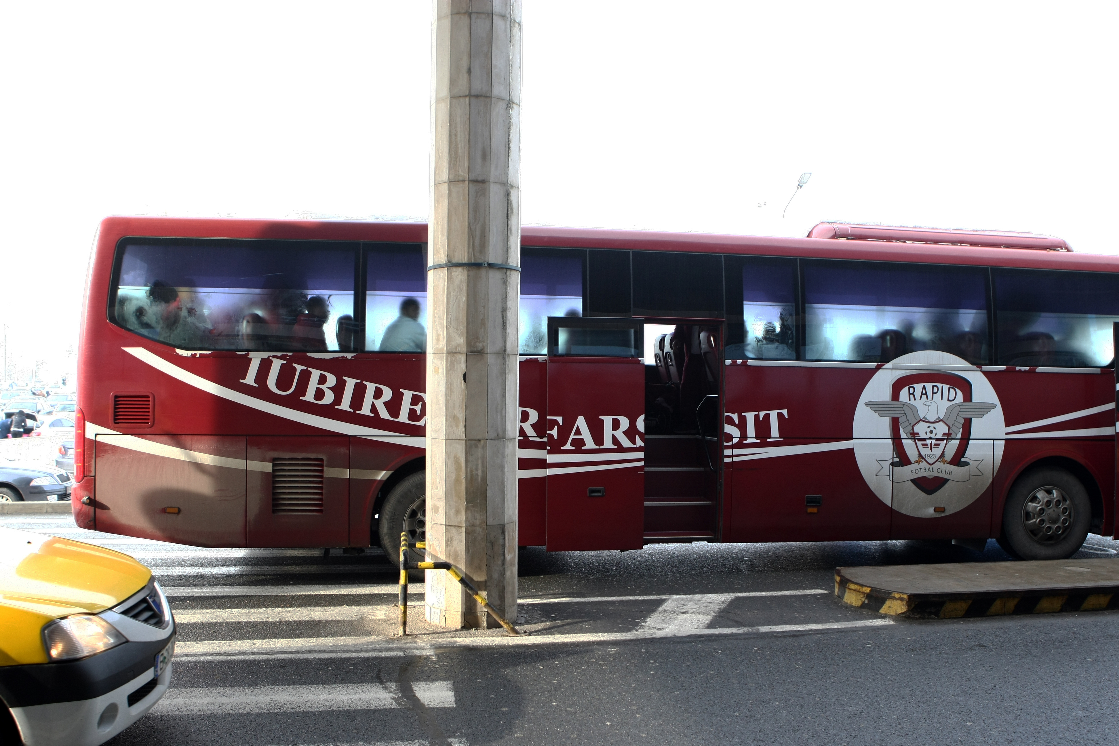 Rapid a plecat în cantonamentul din Grecia cu 13 jucători / GALERIE FOTO