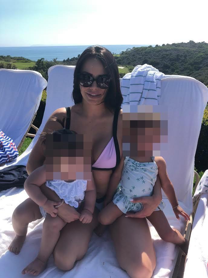 FOTO | Femeia din imagine a fost aleasă cea mai sexy bunică. Este uimitor câți ani are