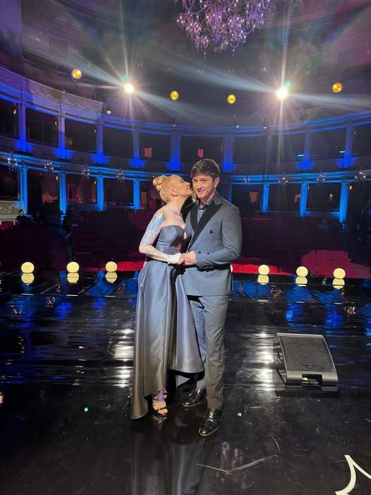 De ce a lipsit Ronald Gavril de lângă Anamaria Prodan de ziua vedetei: „Nu pleacă bărbatul de acasă”