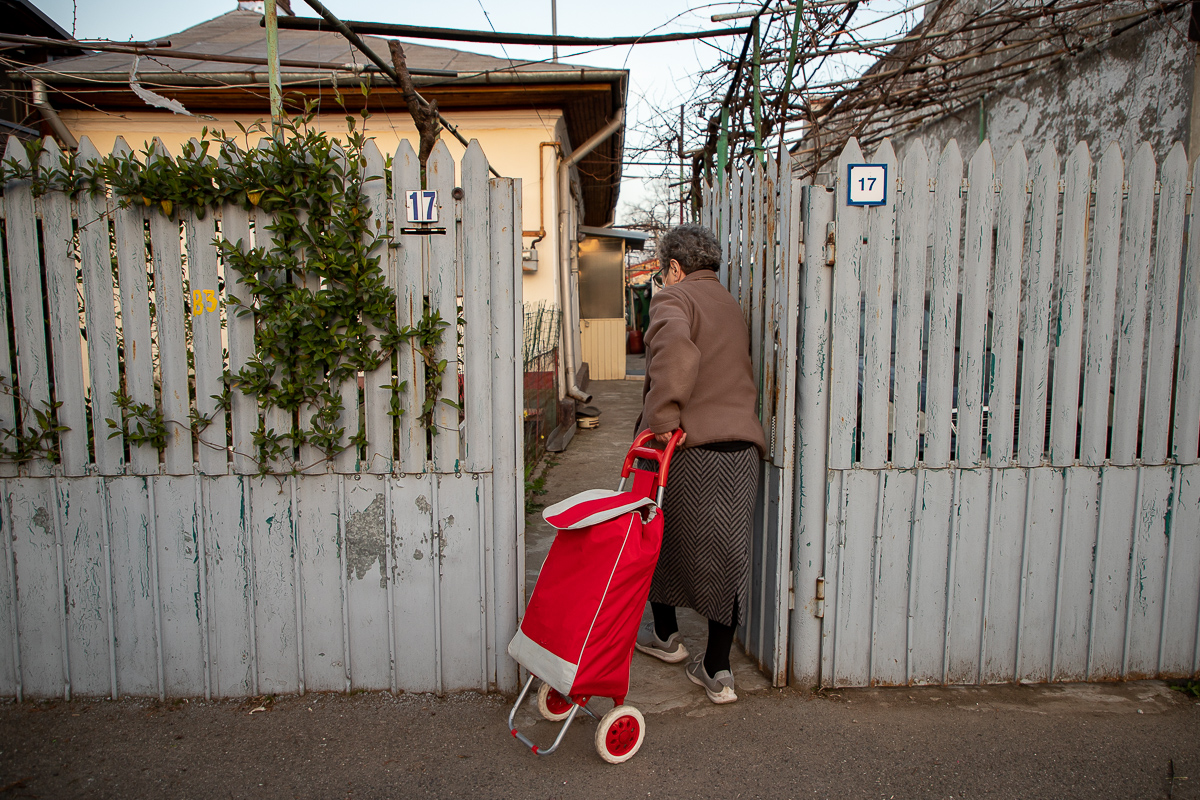 Ultima zi în care doamna Georgeta a vândut ziare. ”Nu vreau să mor proastă, știți?”﻿