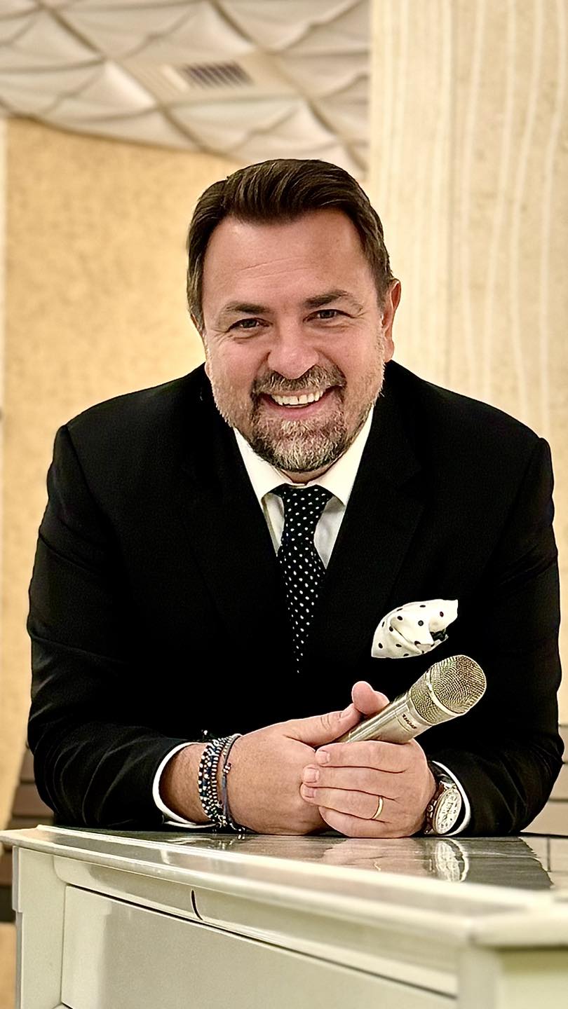Cum s-au pozat Andra, Horia Brenciu și Vlăduța Lupău împreună. Unde s-au întâlnit și cum au reacționat fanii: „Toți trei frumoși la chip și suflet!”