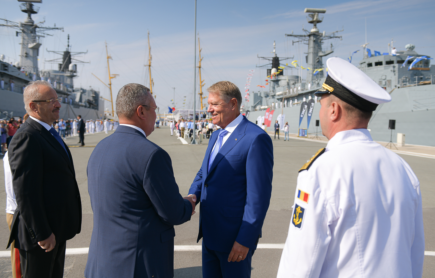 Ziua Marinei, în Portul Militar Constanţa. Klaus Iohannis a participat la manifestări, Marcel Ciolacu și Kelemen Hunor au lipsit