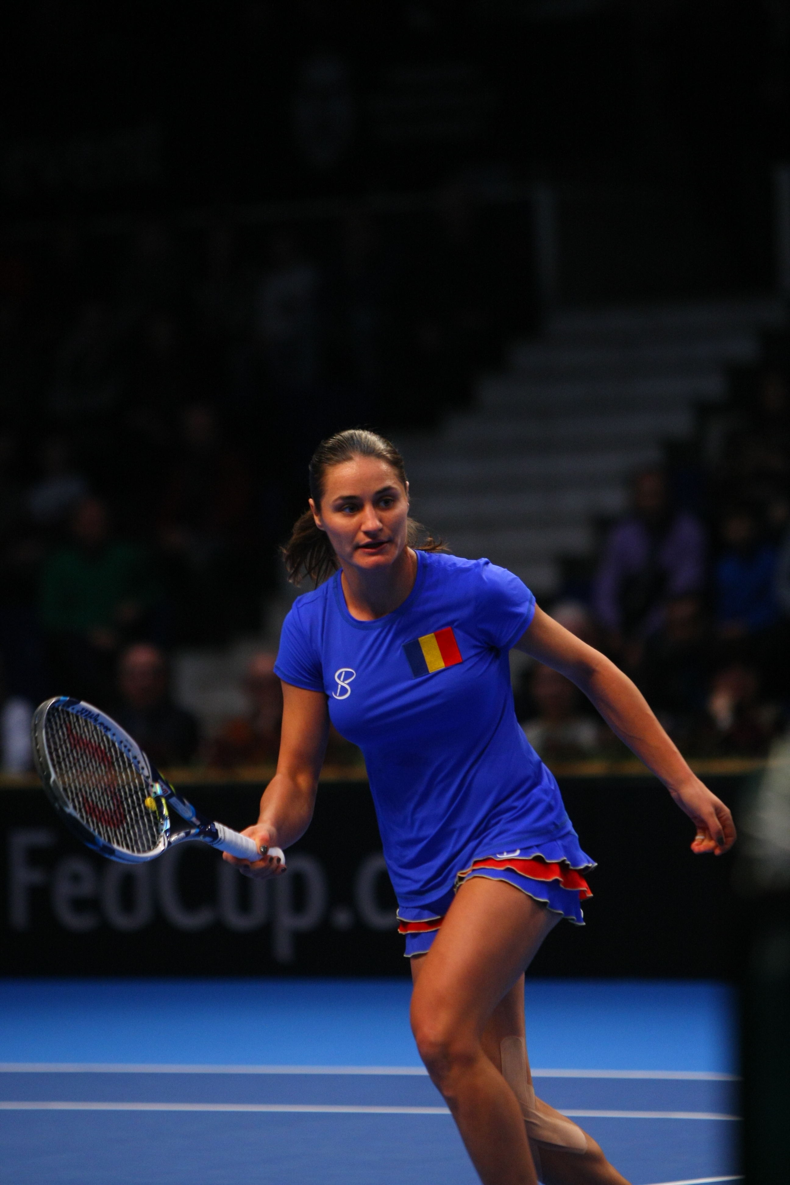 România a fost învinsă de Belgia, în primul tur al Grupei Mondiale II din Fed Cup. Irina Begu a jucat la simplu, dar a pierdut în setul decisiv. Reacții  | FOTO & VIDEO