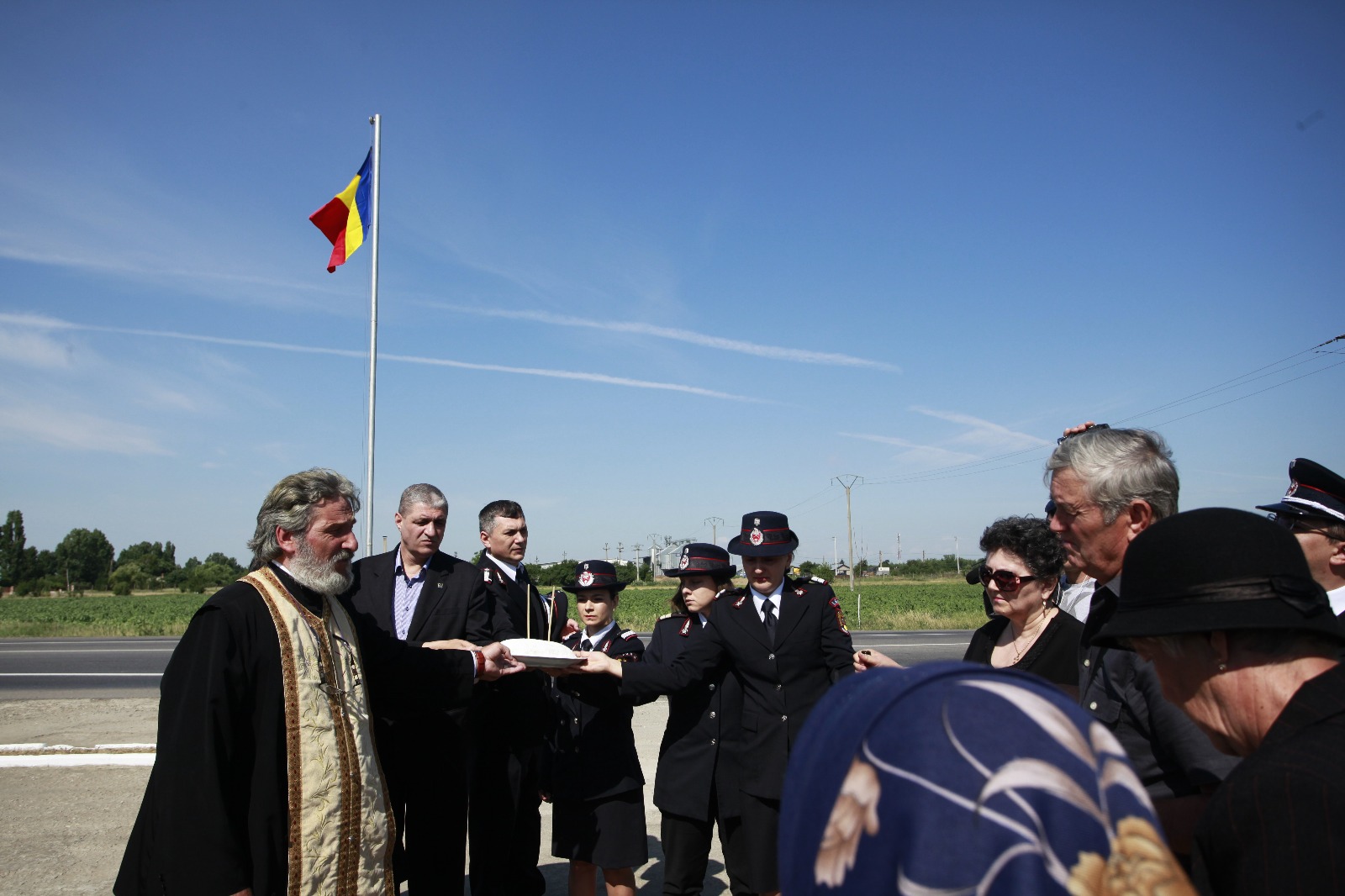 FOTOREPORTAJ: 14 ani de la tragedia din Mihăilești: "Sunt ani de durere, de lacrimi, de neputință și de boală"