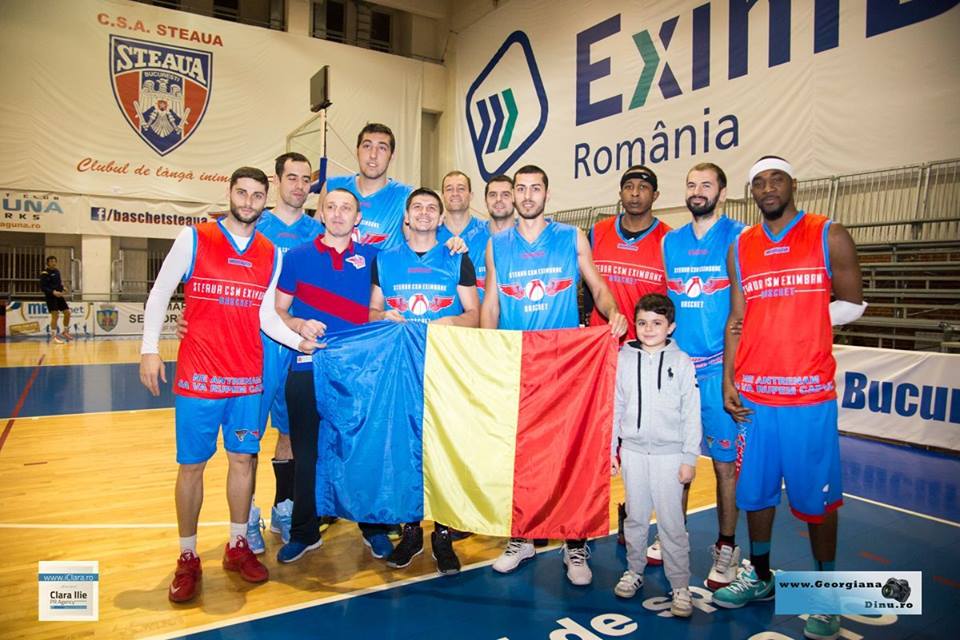 GALERIE FOTO / De 1 decembrie, steliştii l-au făcut fericit pe micuţul David. "Sper să ajung ca ei"