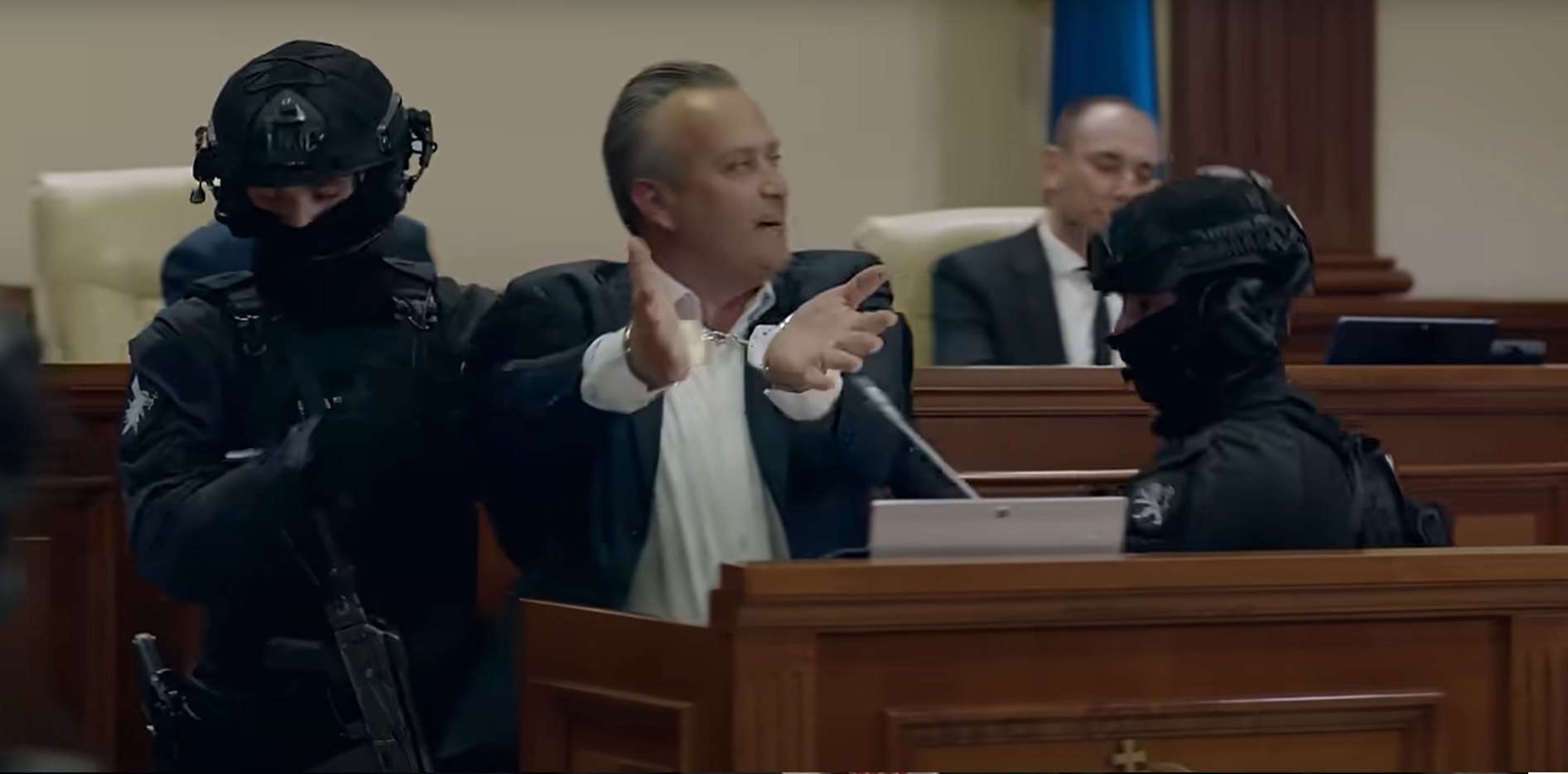 „Plaha”, cel mai controversat serial din Republica Moldova, poate fi văzut și în România. E despre corupție și inspirat din viața oligarhului Vladimir Plahotniuc