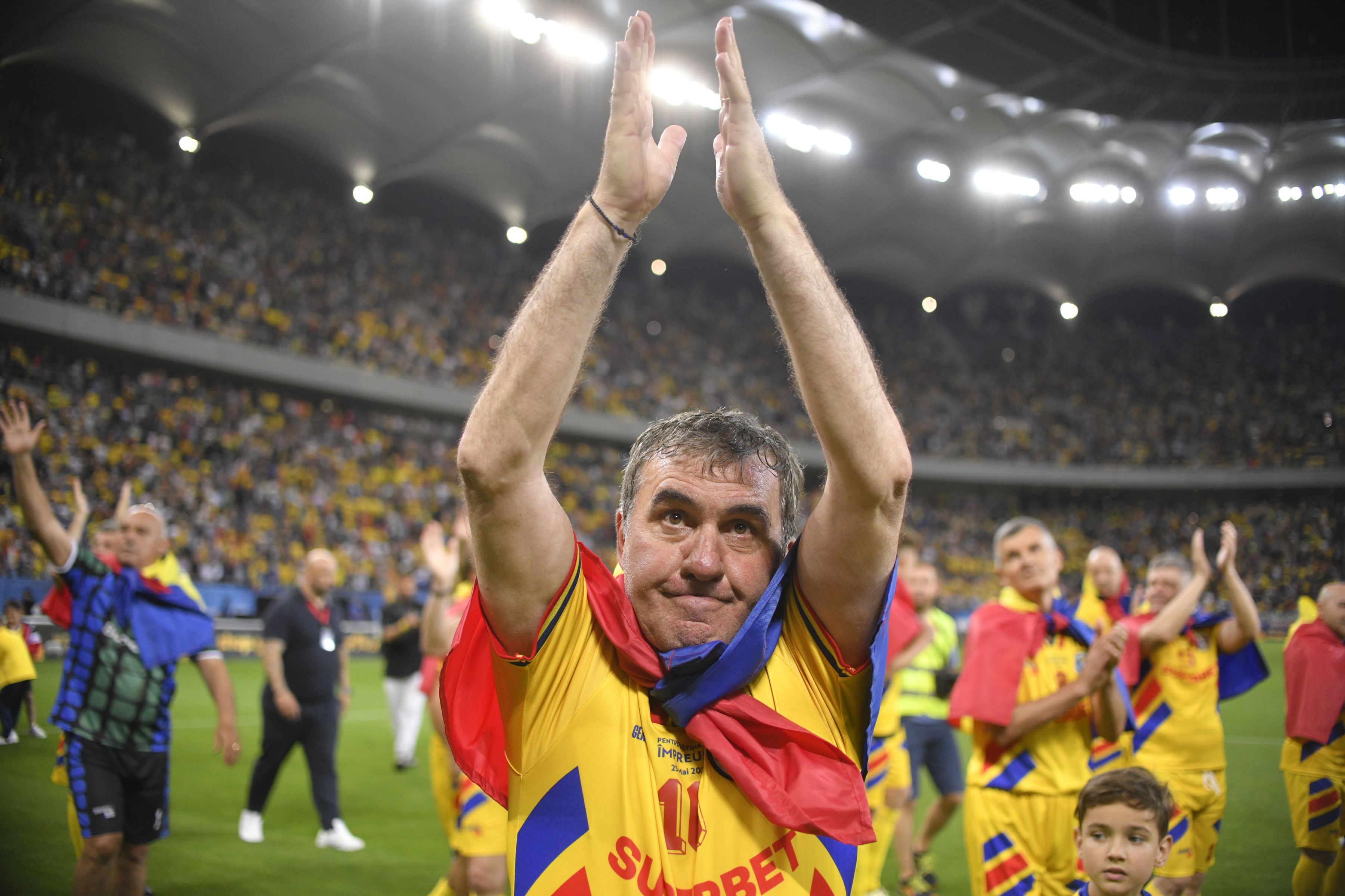 Gică Hagi împlinește 60 de ani. Cariera impresionantă a „Regelui” fotbalului românesc