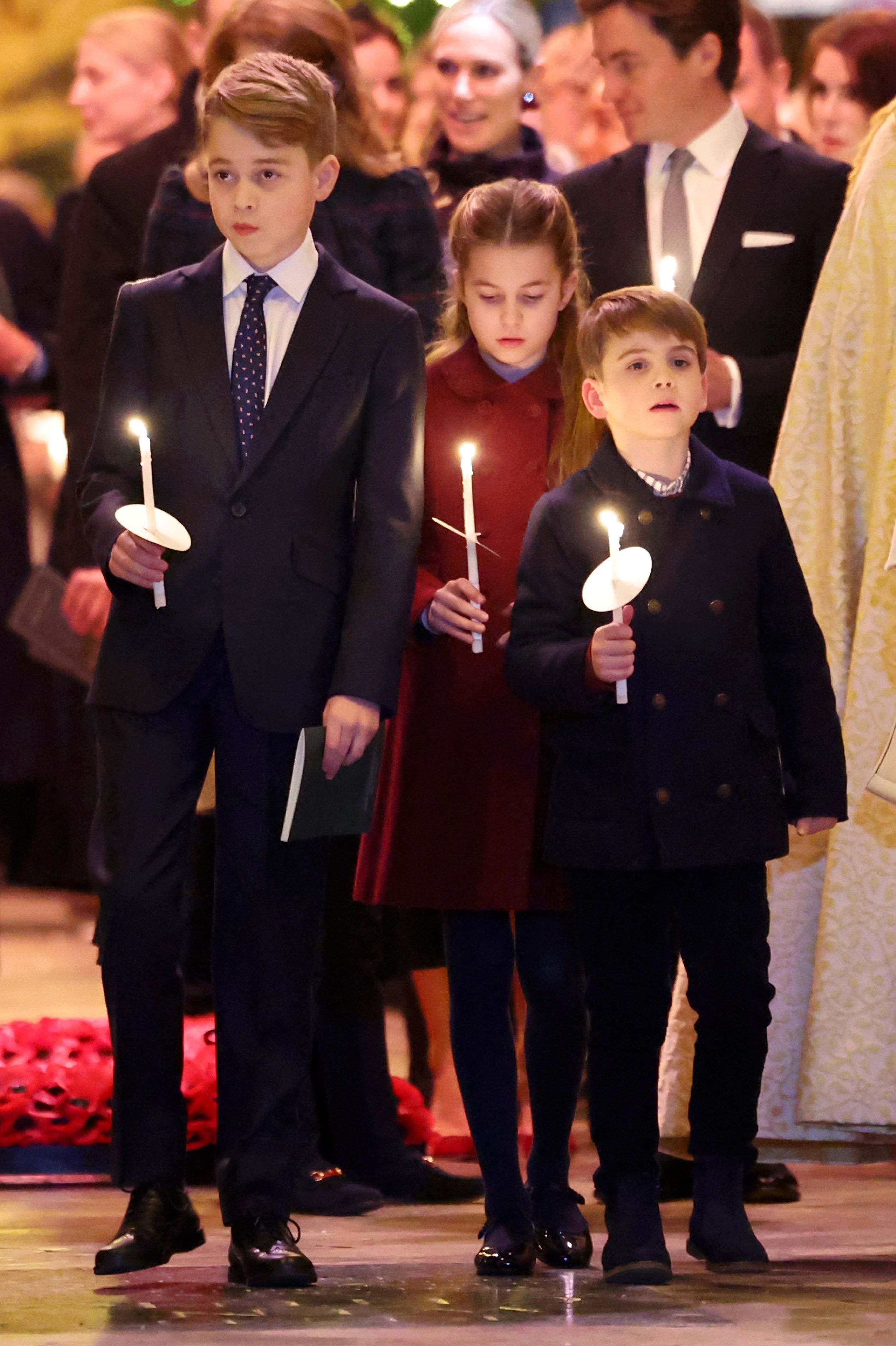 Prințul Louis, în centrul atenției la concertul de Crăciun al lui Kate Middleton. Ce năzbâtie a făcut fiul prințului William