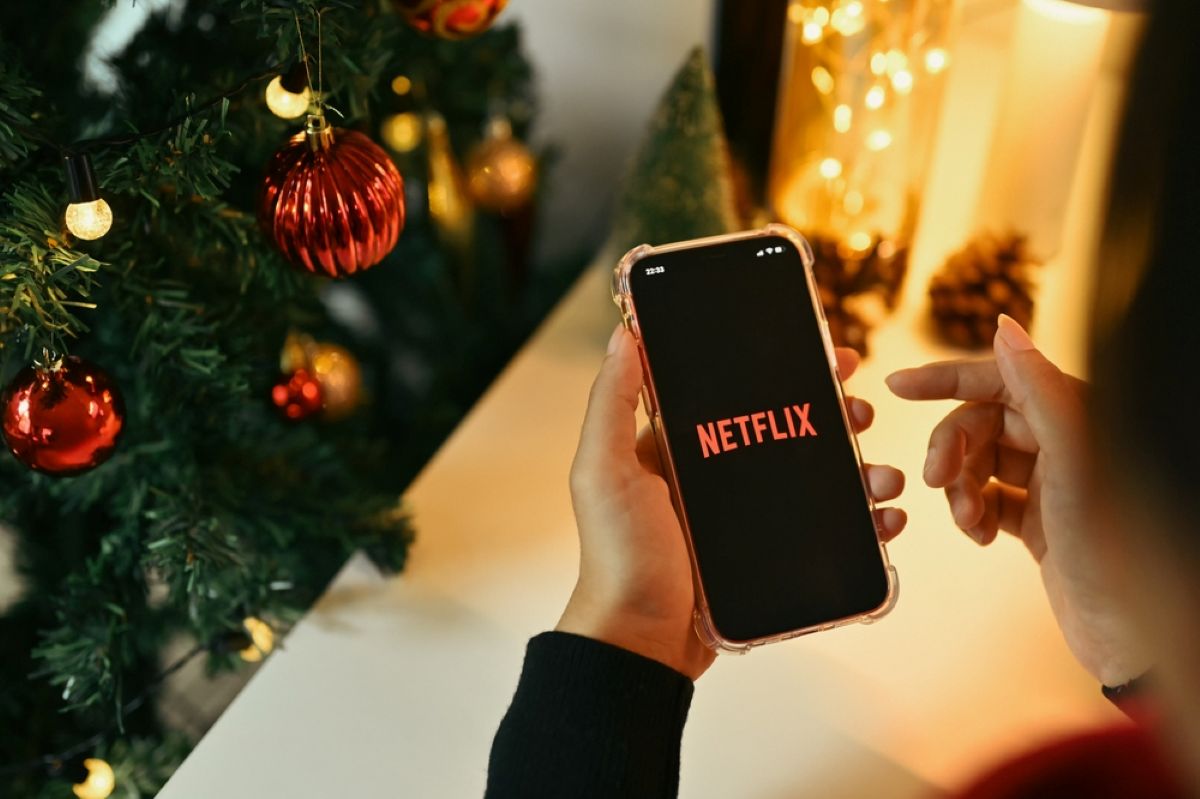 Decizia pe care vrea să o ia Netflix. Ce se întâmplă cu filmele de pe platformă, după ce a anunțat că va cumpăra Warner Bros