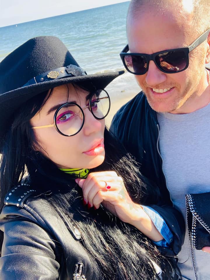 DJ Wanda, cerută în căsătorie pe plaja din Malibu. Cum arată inelul de logodnă (FOTO)