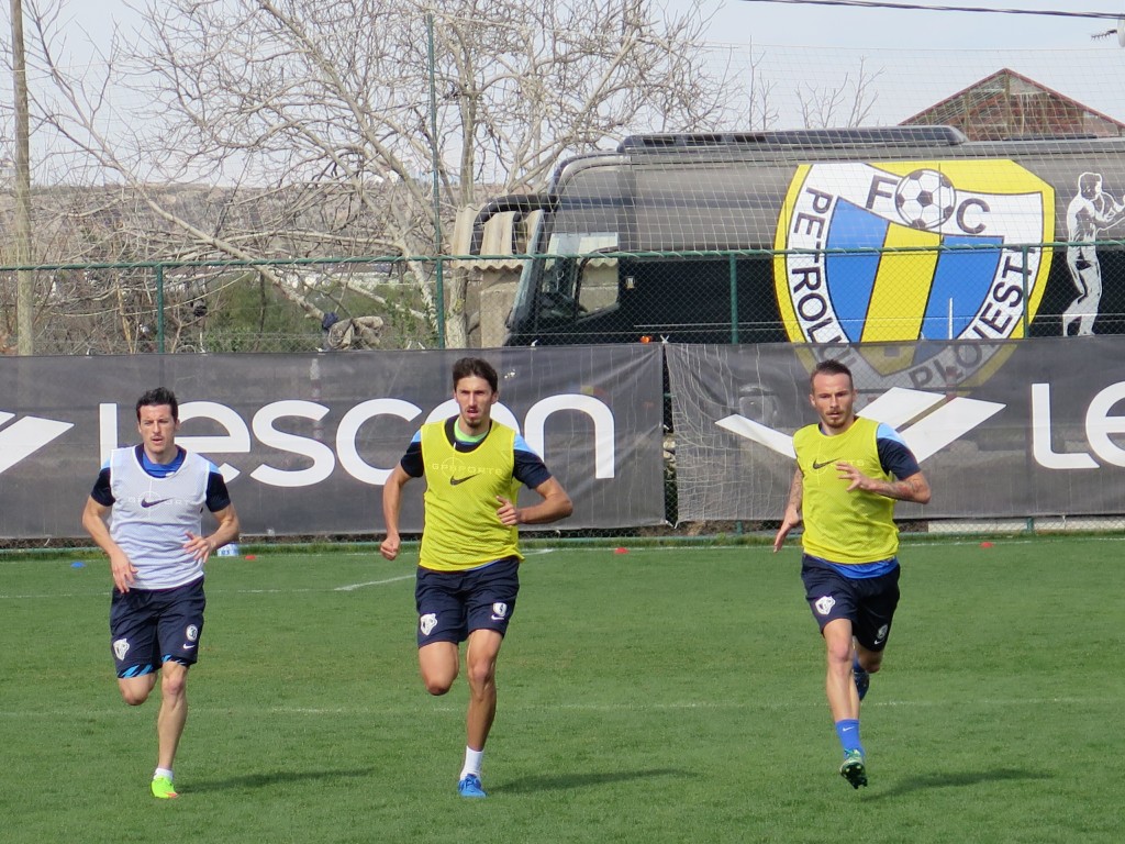 Pace în Antalya. "Totul a reintrat în normal". "Lupii" dau totul la antrenamente / GALERIE FOTO