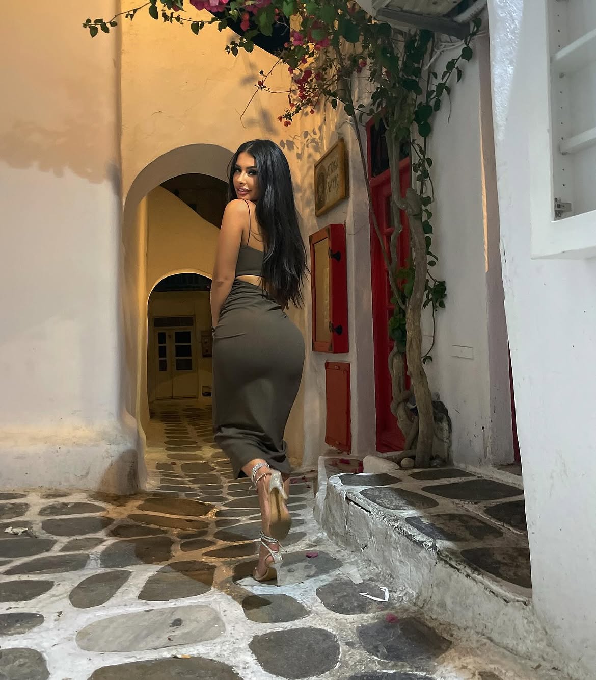 Cine este Andreea Homescu, ispită la Insula Iubirii 2026: „Fire empatică, jucăușă”