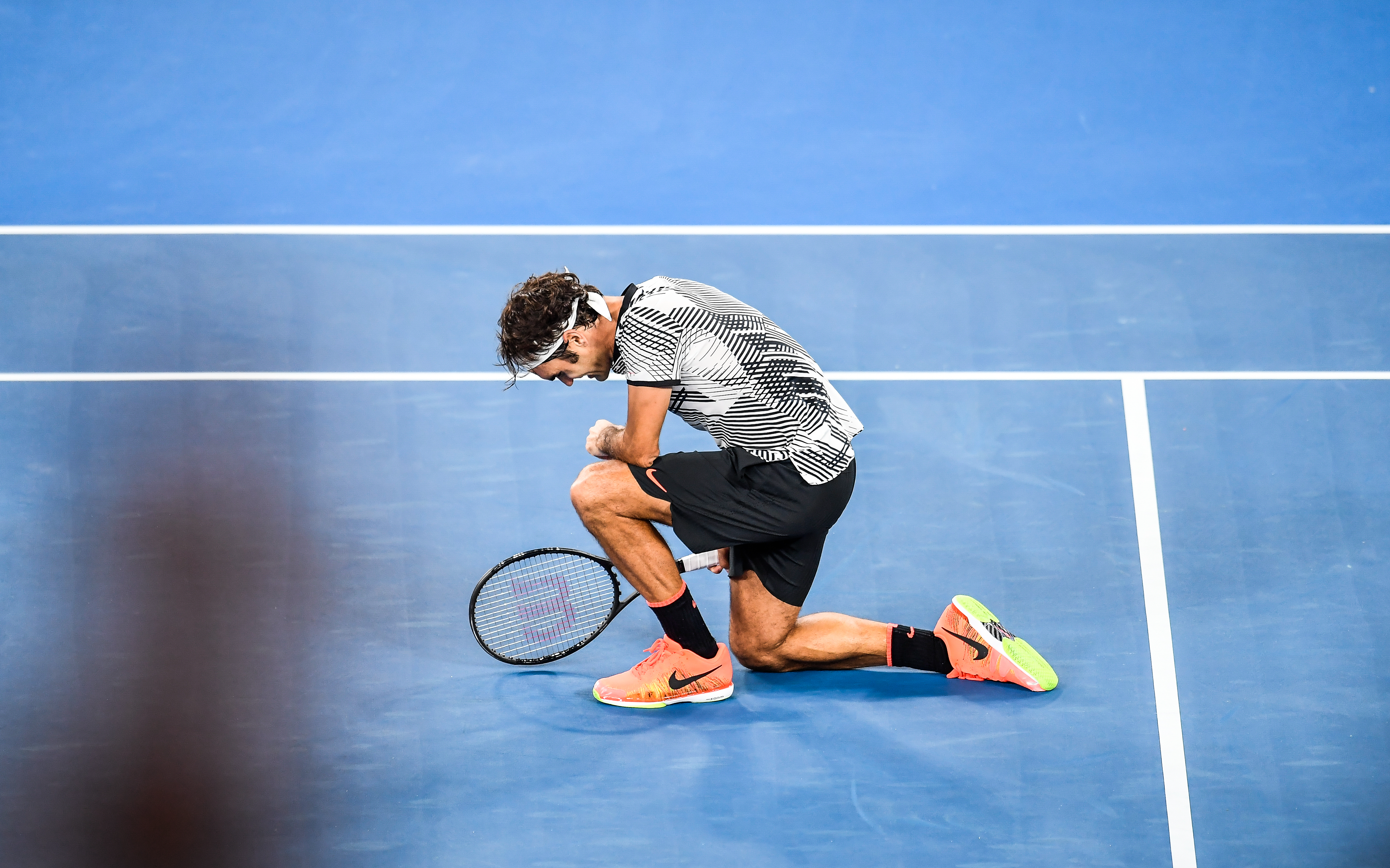 Roger Federer este noul rege al tenisului mondial, după finala câștigată la Australian Open / FOTO
