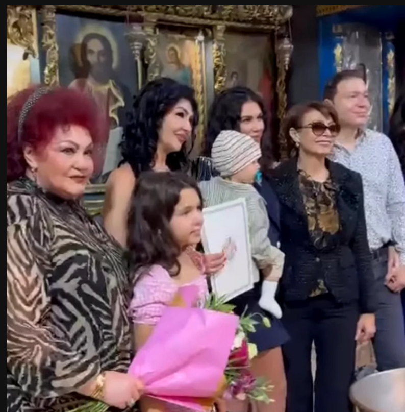 Imagini rare cu familia Elenei Merișoreanu. Artista de muzică populară și-a botezat strănepotul. „Nu am vrut să facem tam-tam”