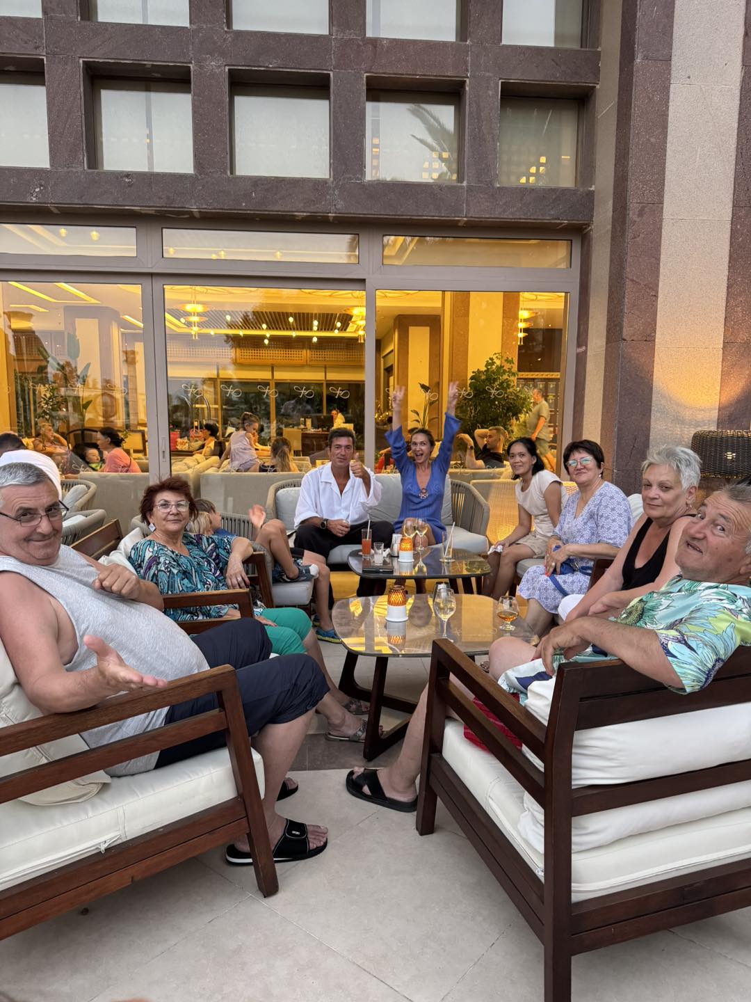 Imagini cu resortul de lux din Turcia, în care s-au cazat Adela Popescu și Radu Vâlcan. Cine i-a însoțit în vacanță. „Prevăd doar două probleme”