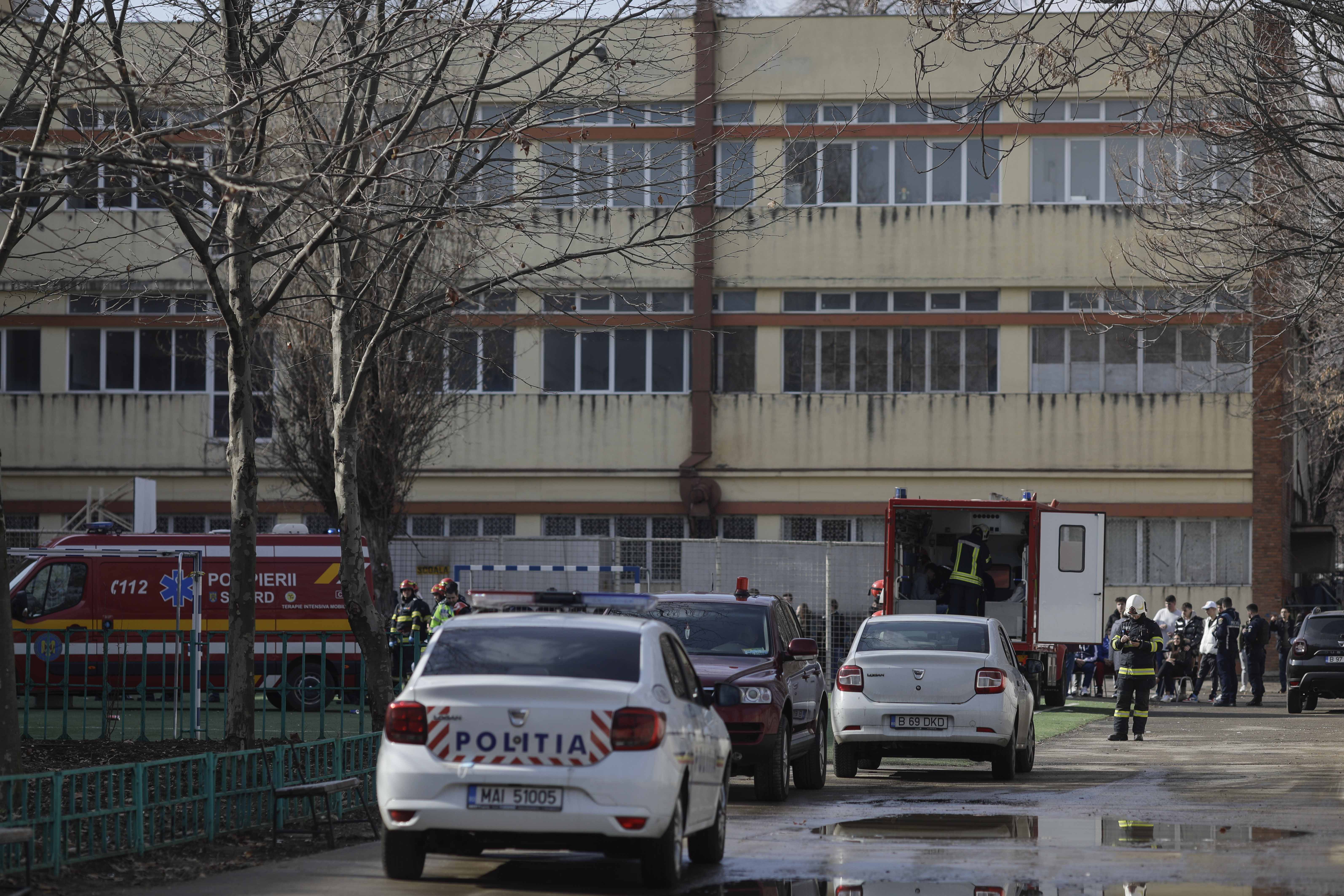 25 de elevi de la Liceul Tehnic Dimitrie Leonida din București au ajuns la spital, după ce un alt elev a dat cu spray lacrimogen