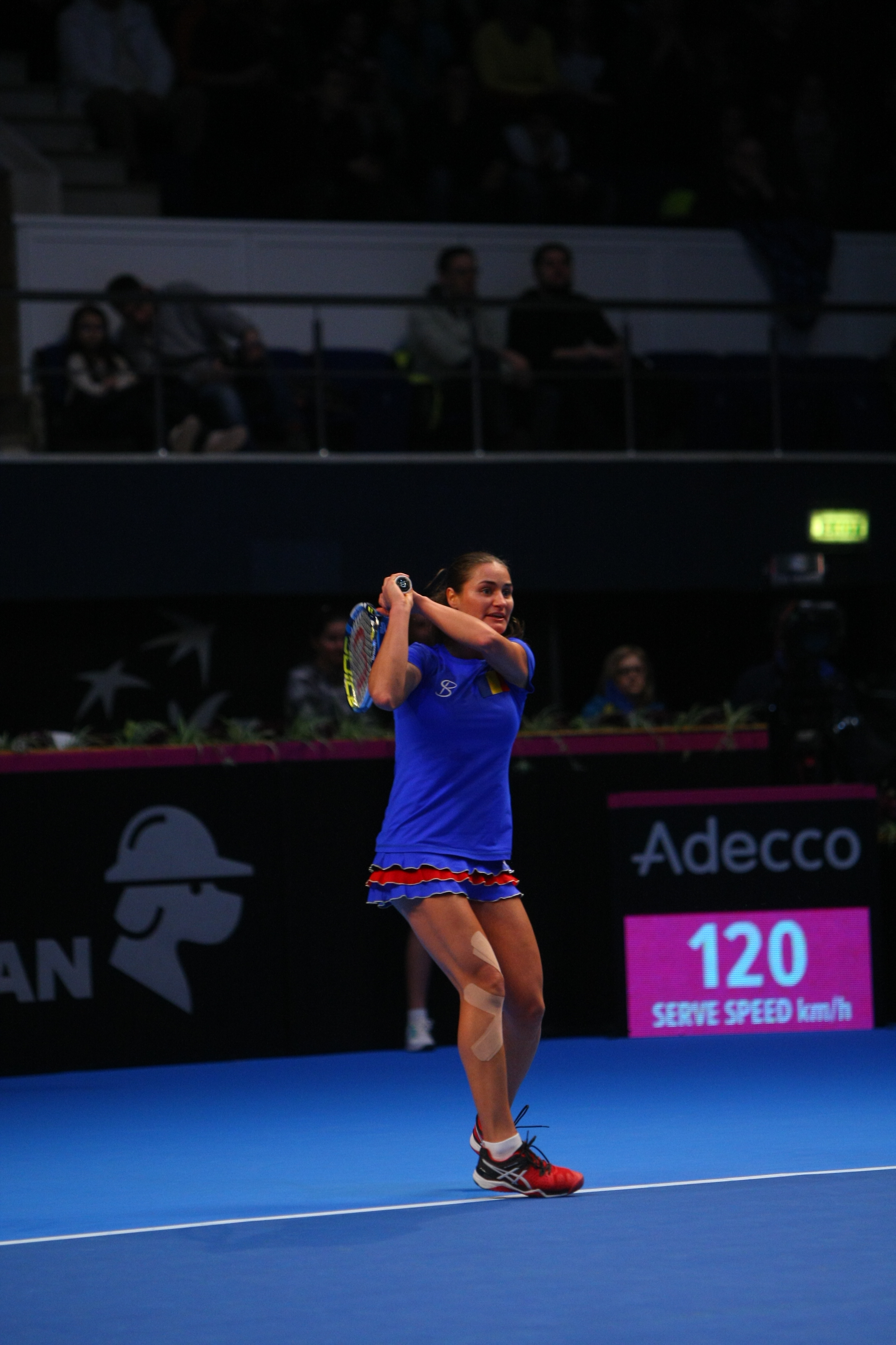 România a fost învinsă de Belgia, în primul tur al Grupei Mondiale II din Fed Cup. Irina Begu a jucat la simplu, dar a pierdut în setul decisiv. Reacții  | FOTO & VIDEO